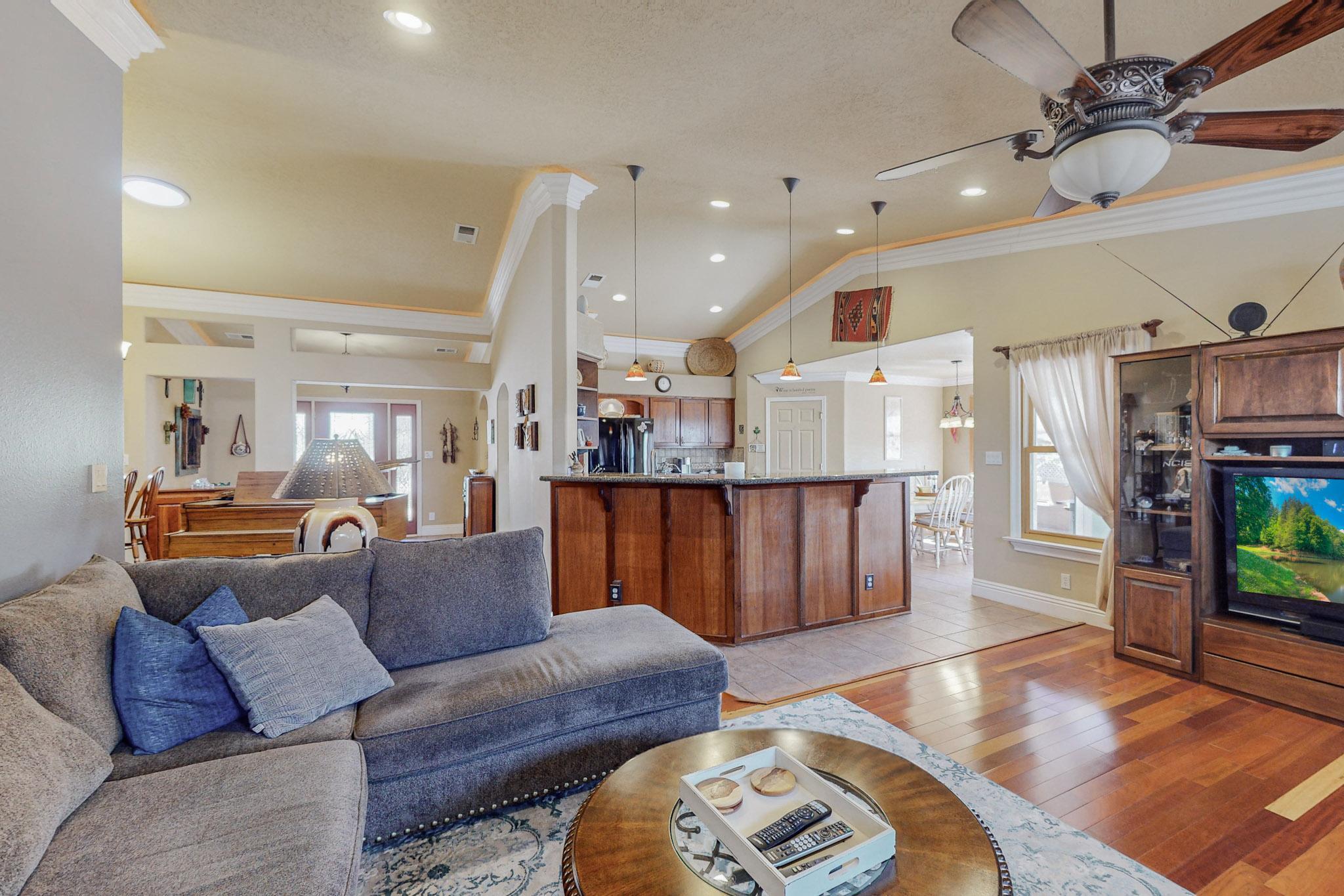 2444 Tyler Loop NE