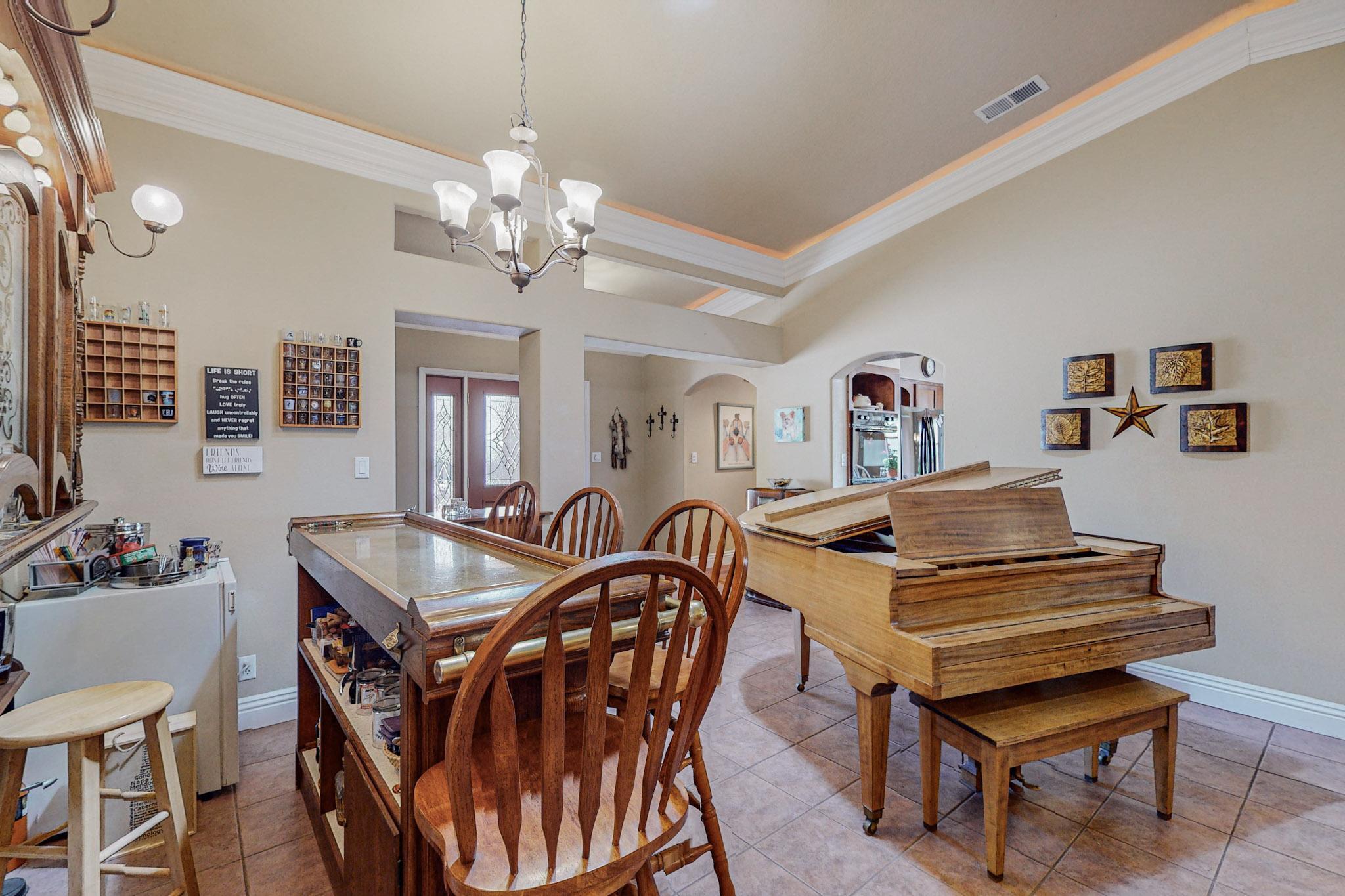 2444 Tyler Loop NE