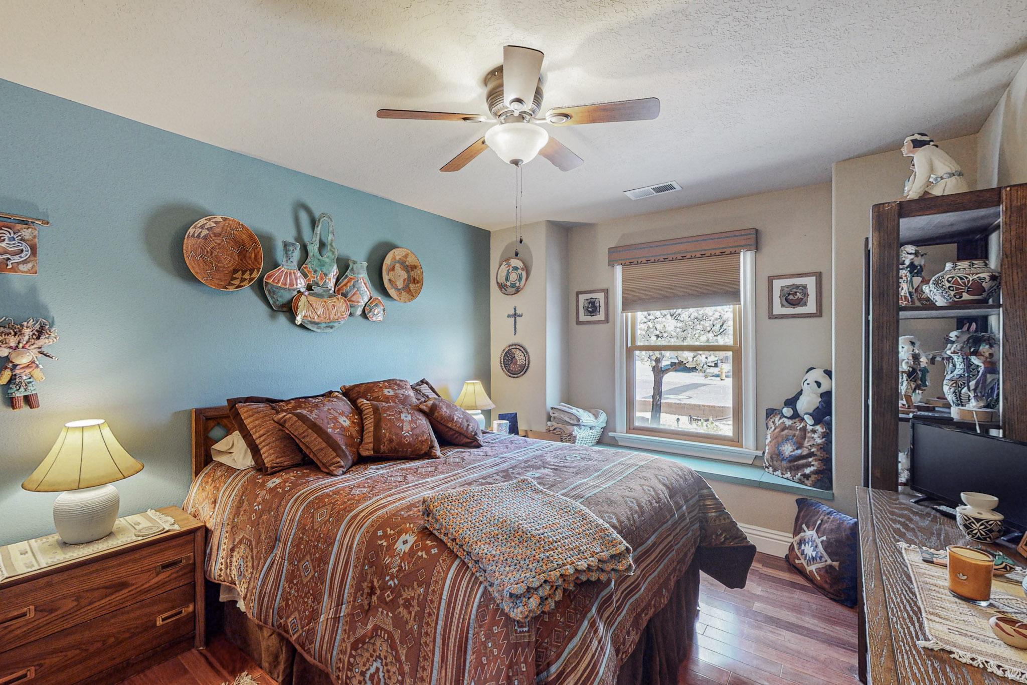2444 Tyler Loop NE