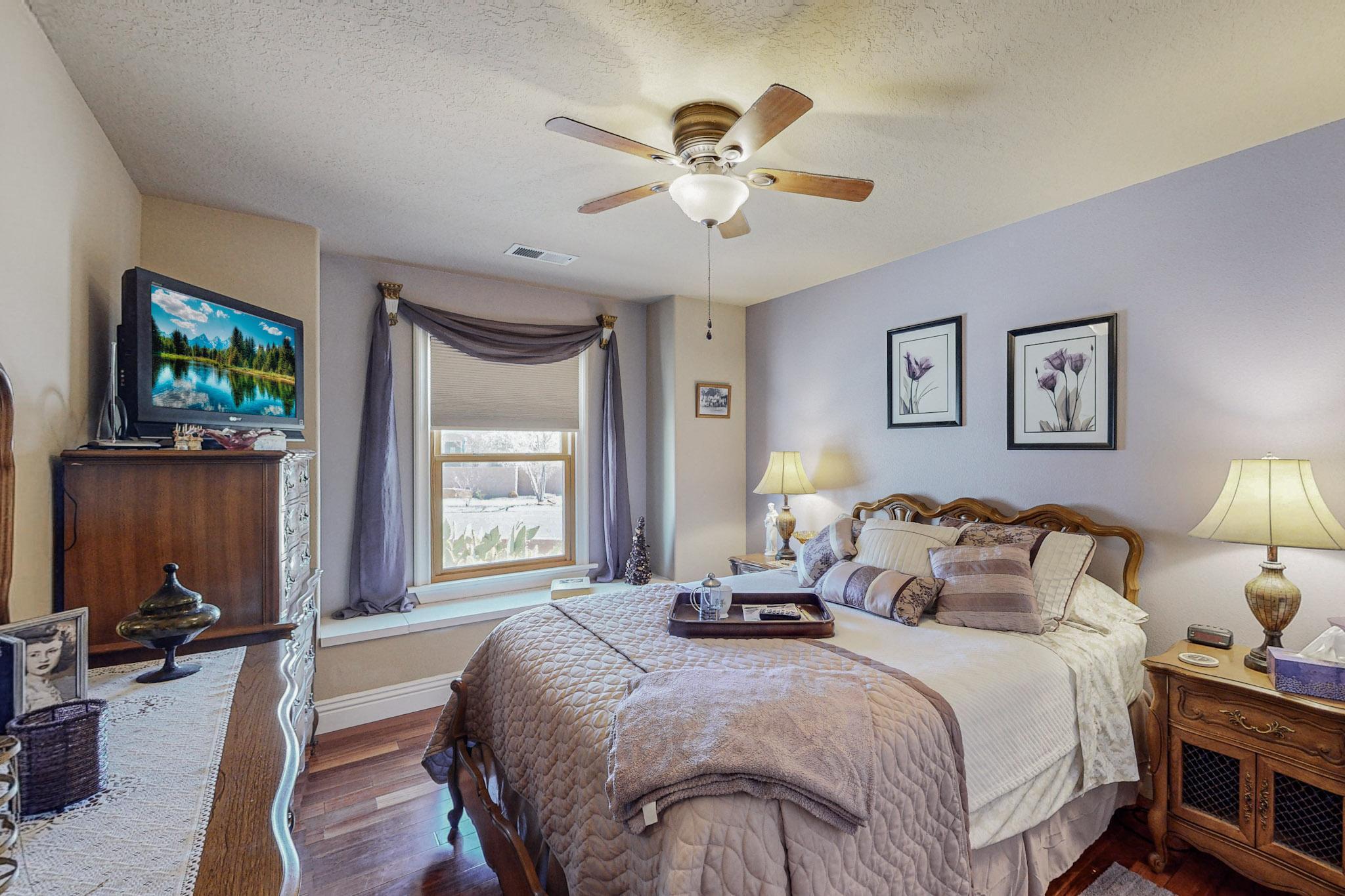 2444 Tyler Loop NE