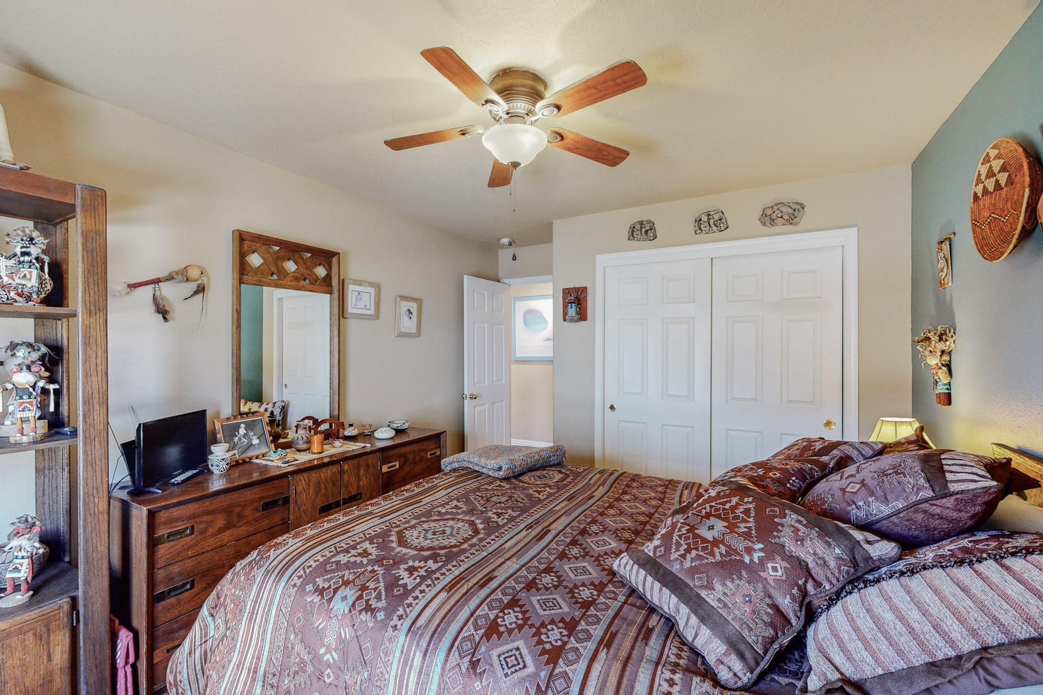 2444 Tyler Loop NE