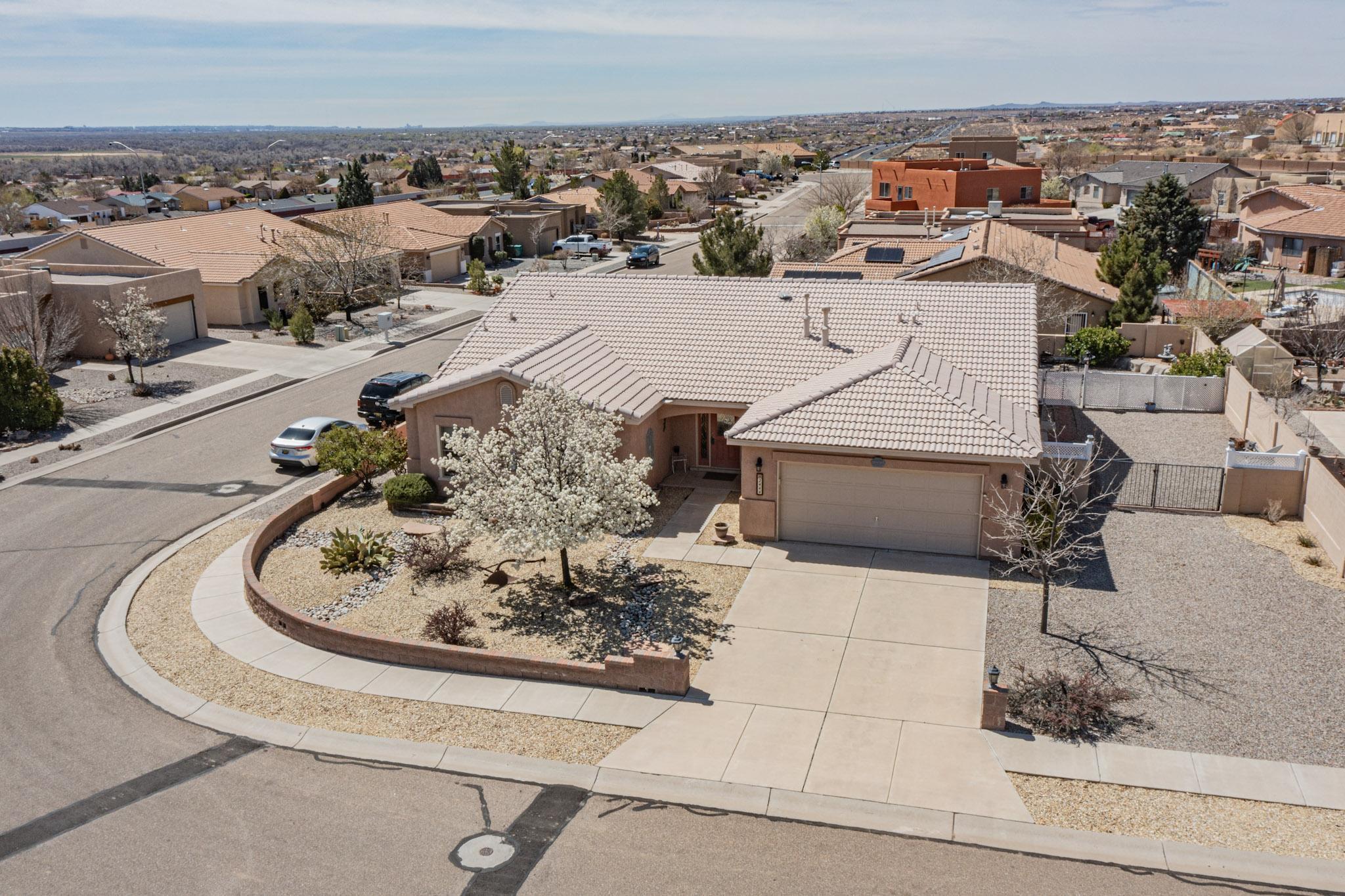 2444 Tyler Loop NE