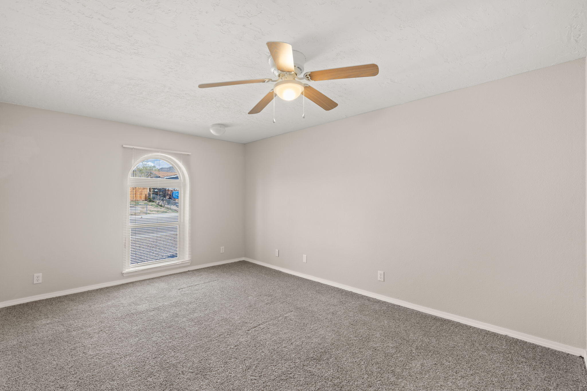 11418 Ralph Avenue NE