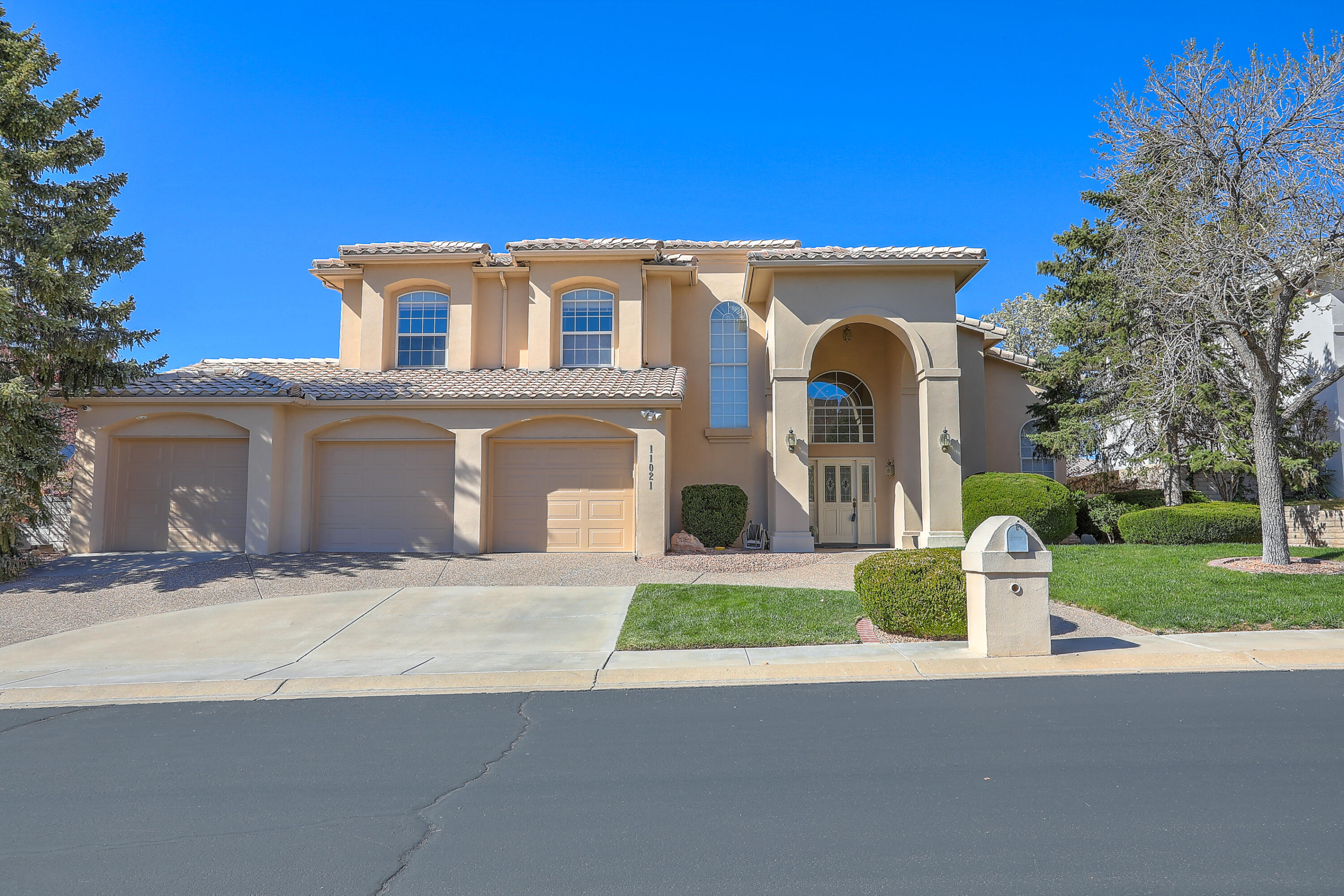 11021 Bridgepointe Court NE