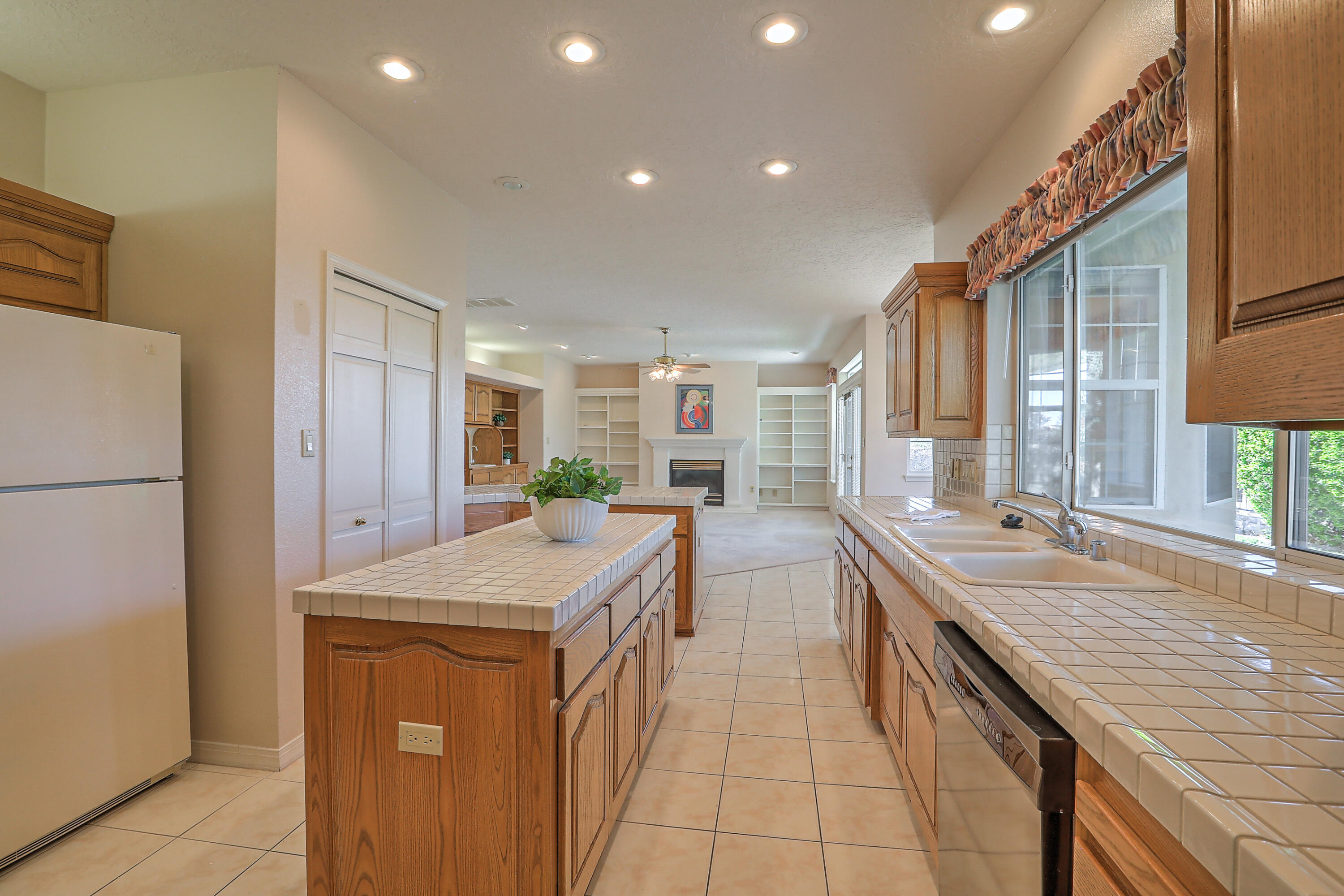 11021 Bridgepointe Court NE