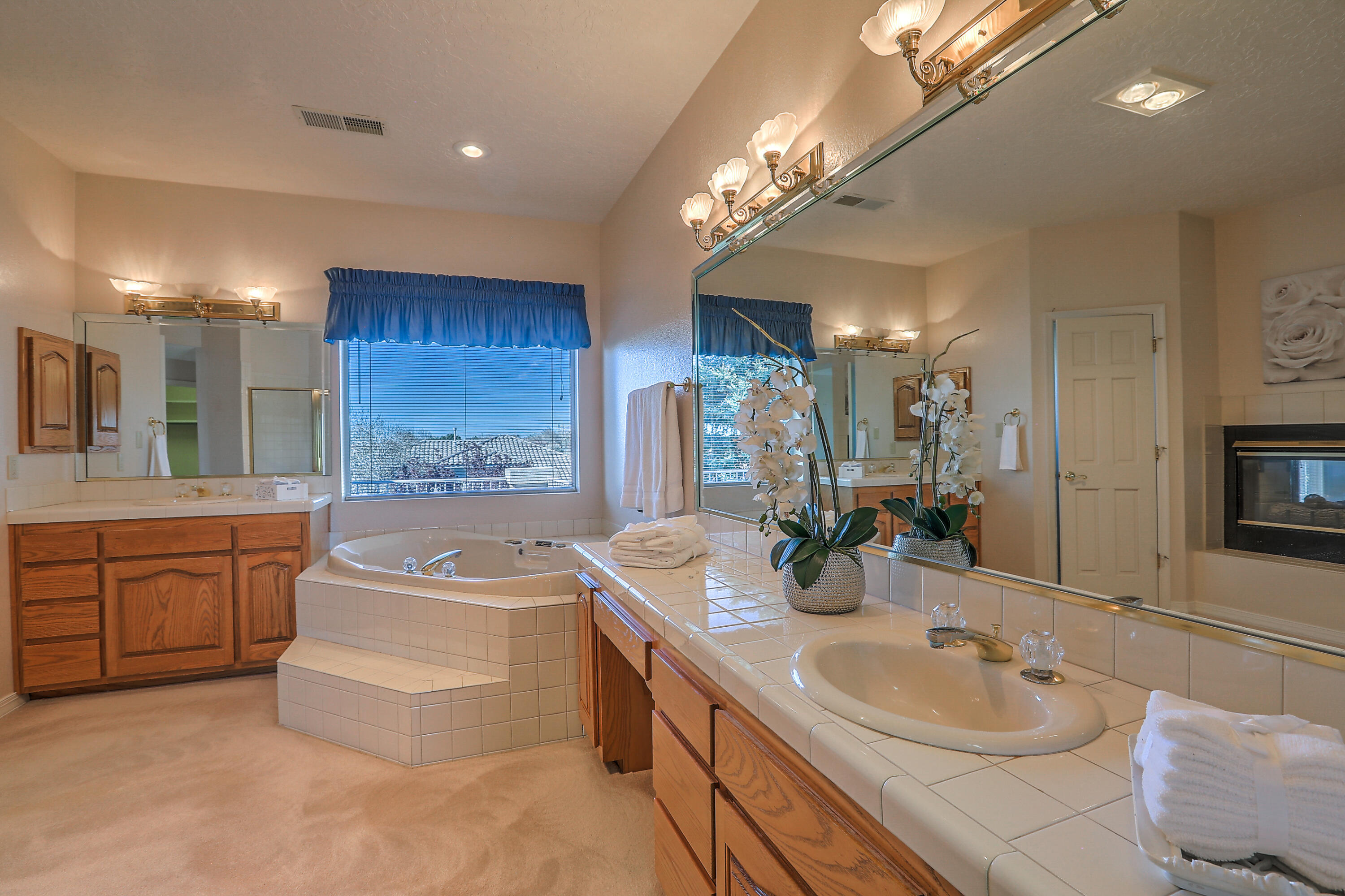 11021 Bridgepointe Court NE