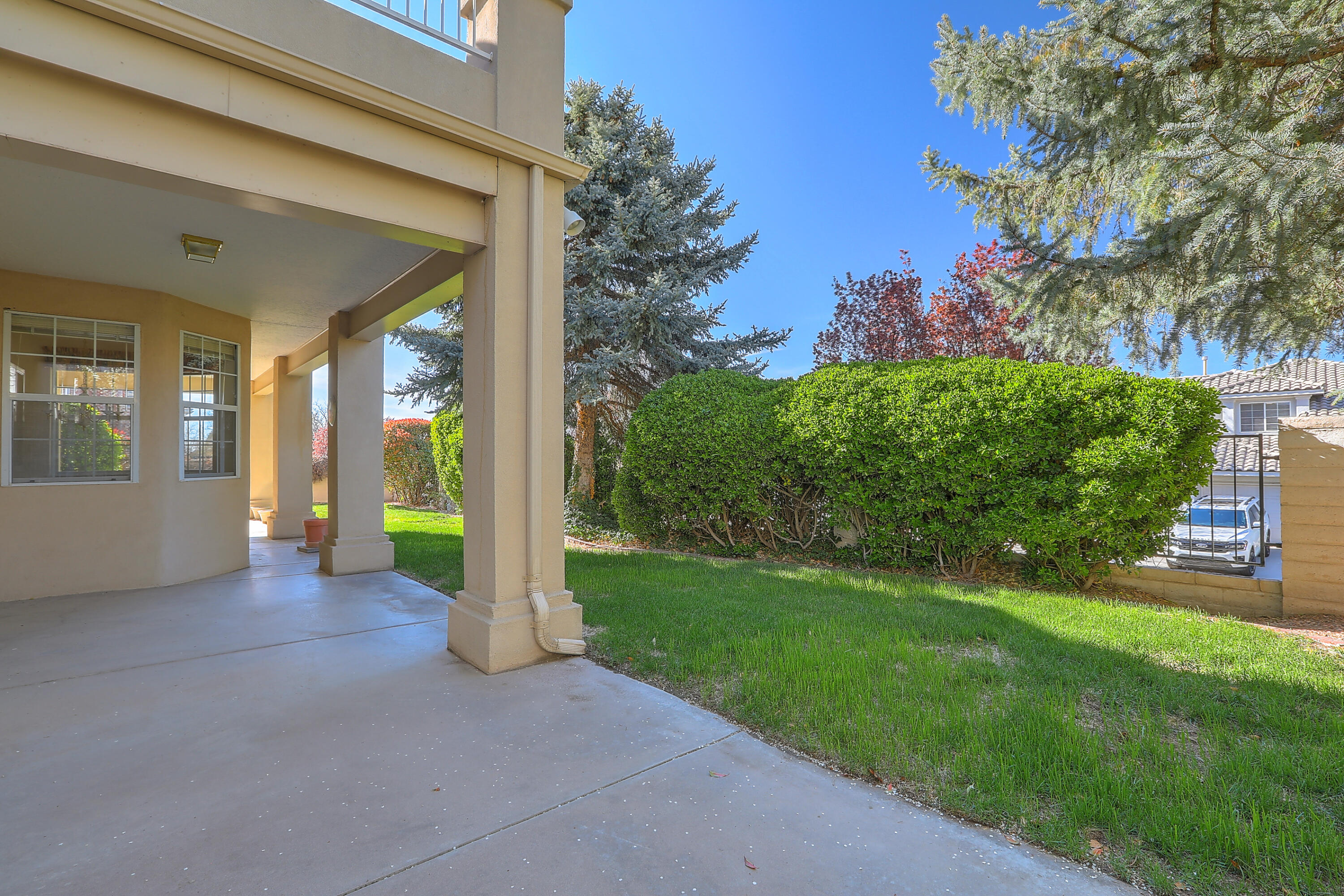 11021 Bridgepointe Court NE