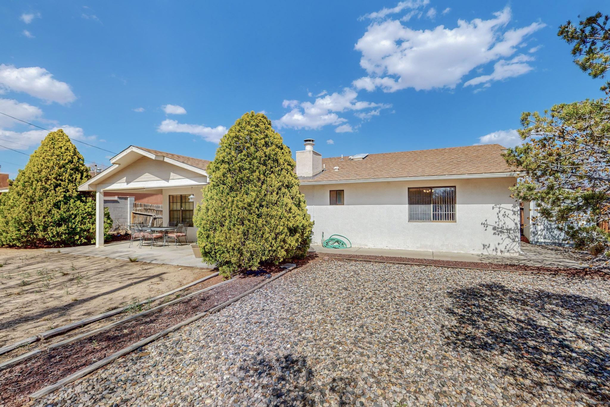 10213 Calle Hidalgo NW