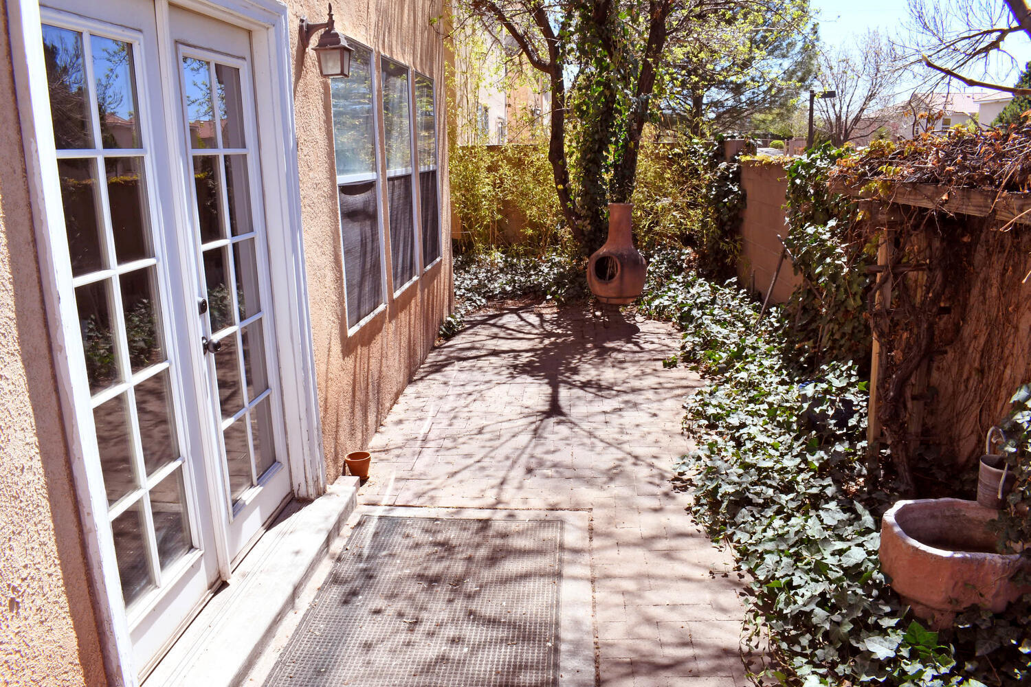 4260 Altura Vista Lane NE