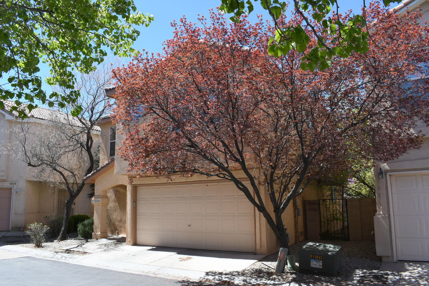 4260 Altura Vista Lane NE