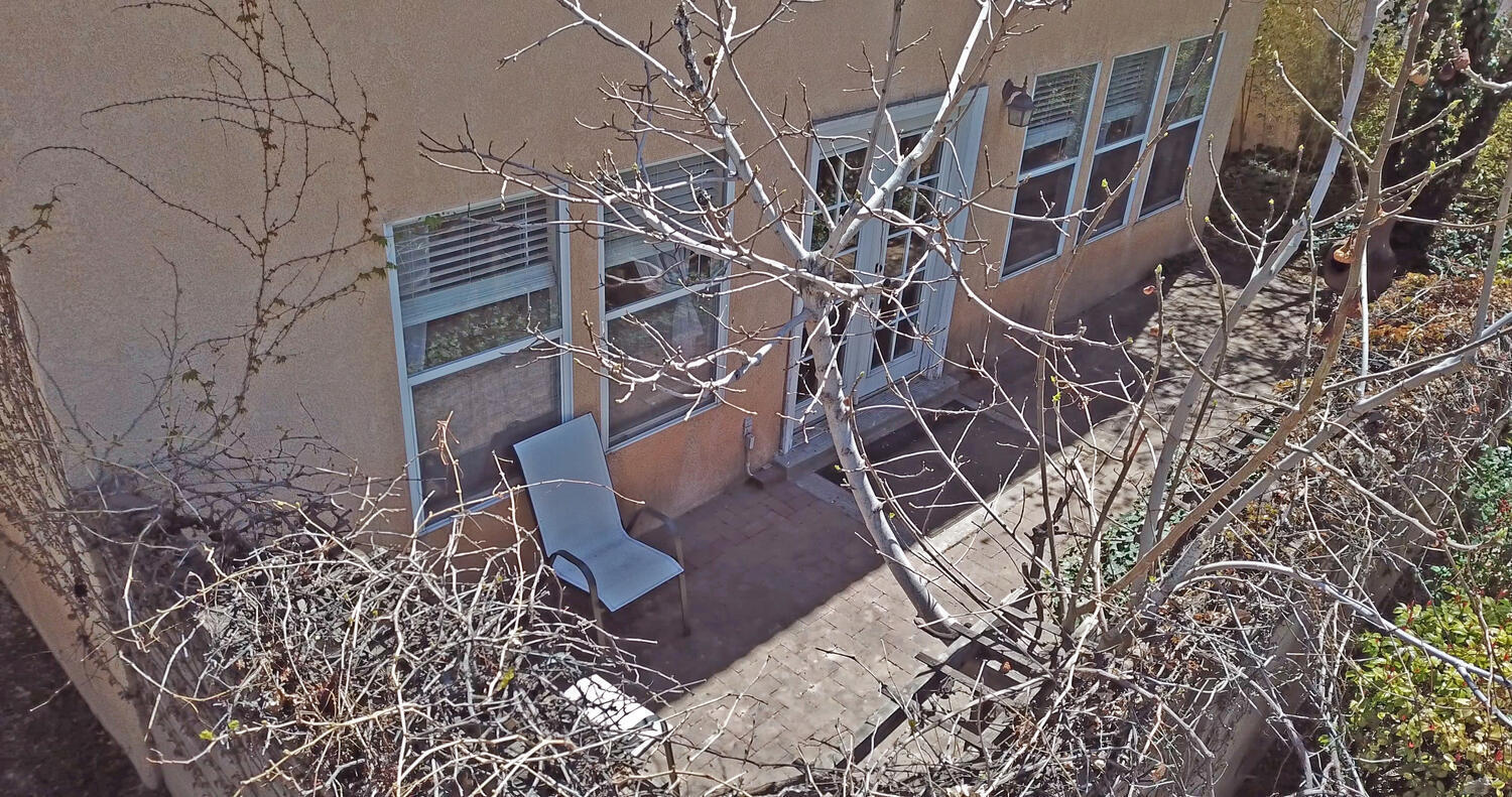 4260 Altura Vista Lane NE