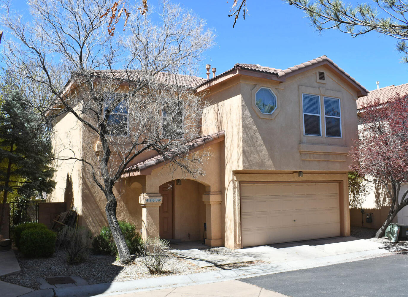 4260 Altura Vista Lane NE