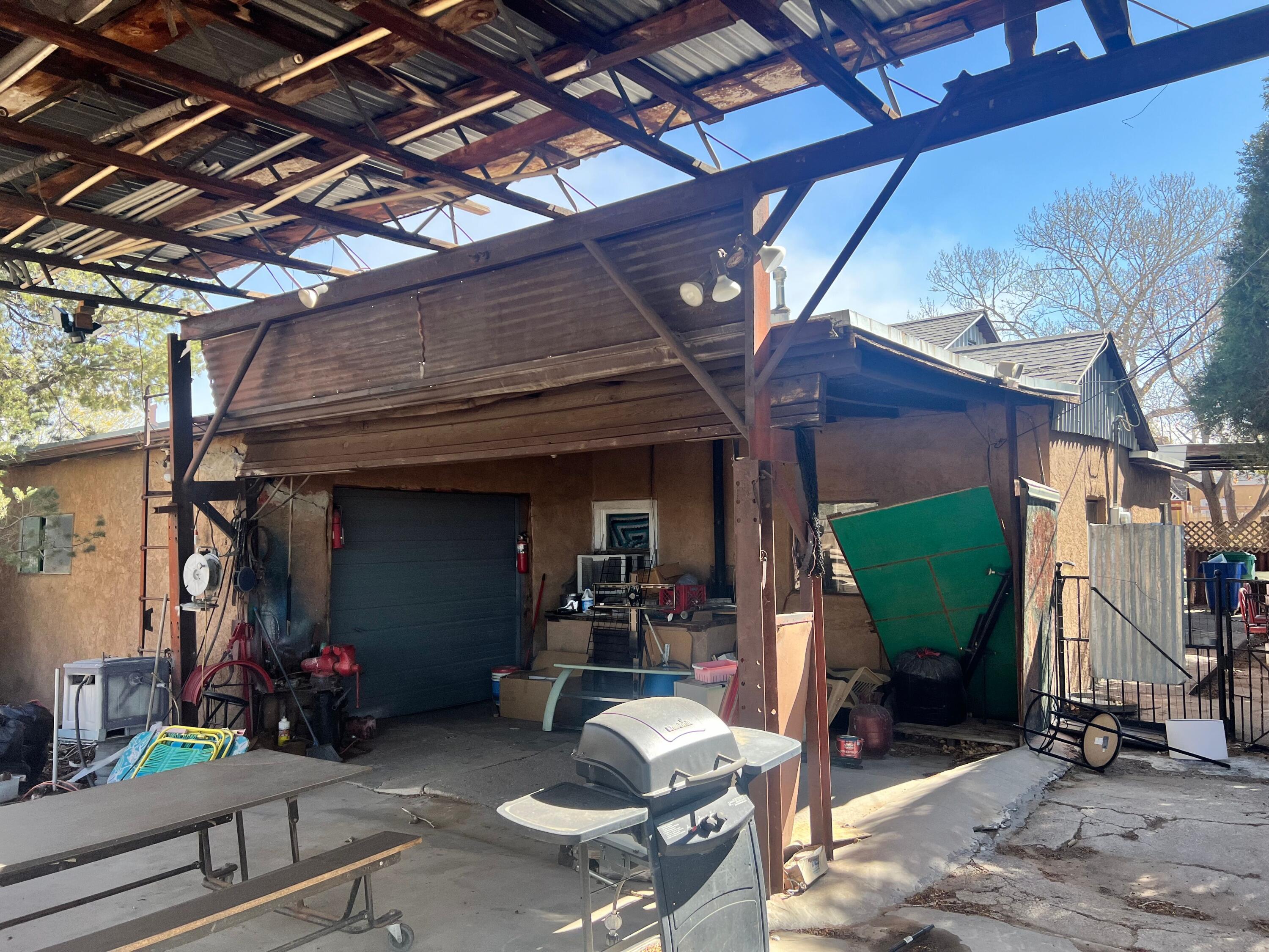 2109 Malpais Road SW
