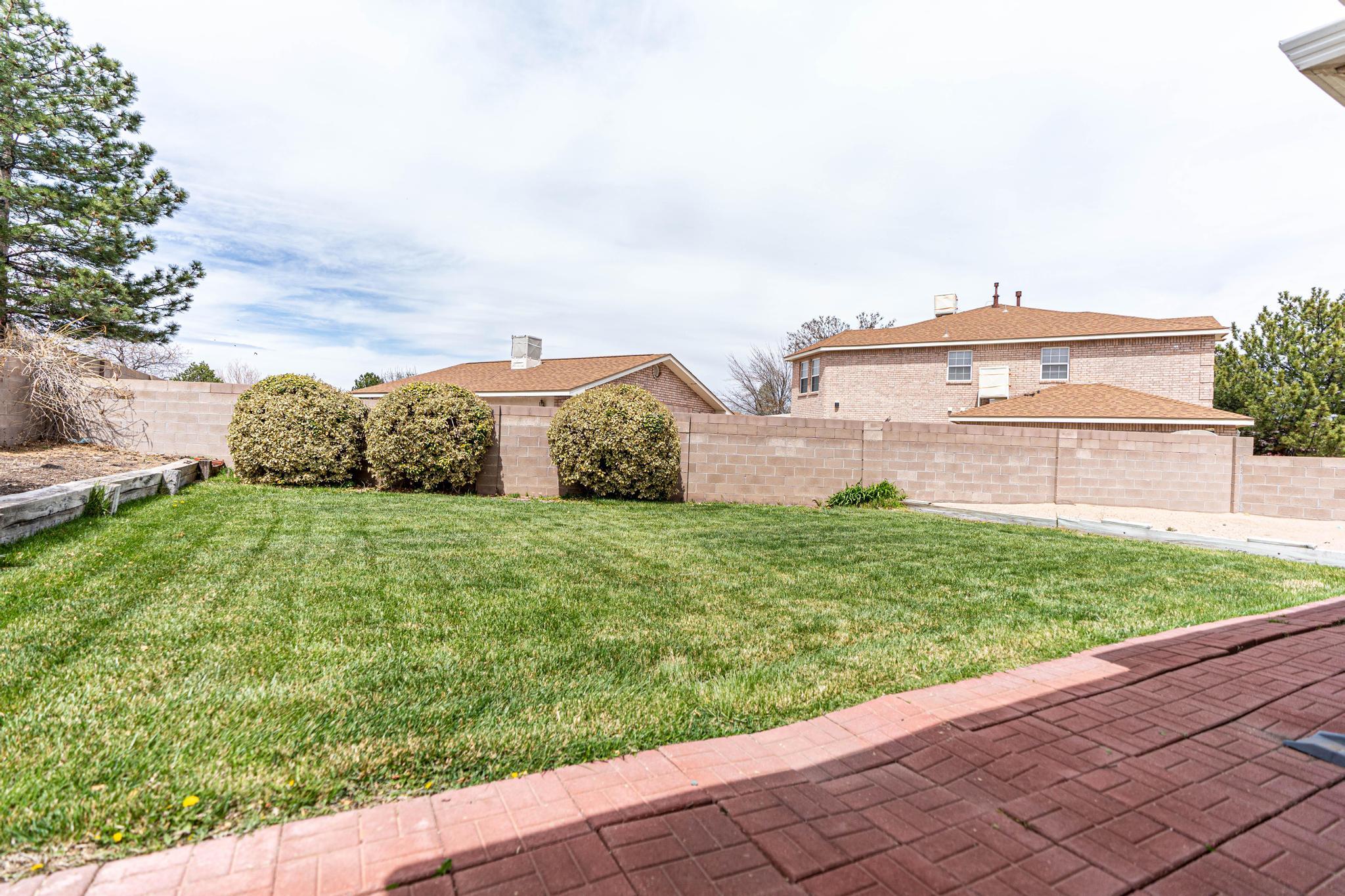 6842 Piedra Quemada Road NW