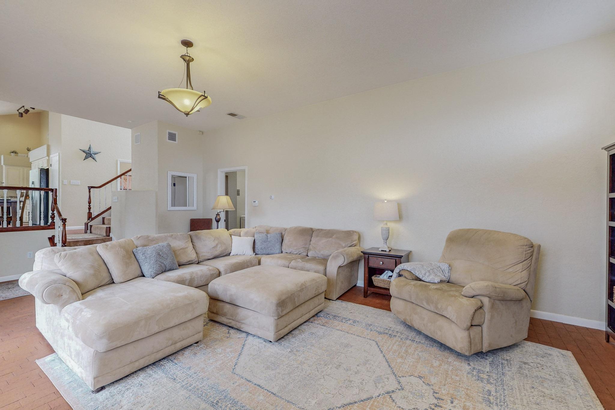 11205 Oakland Avenue NE