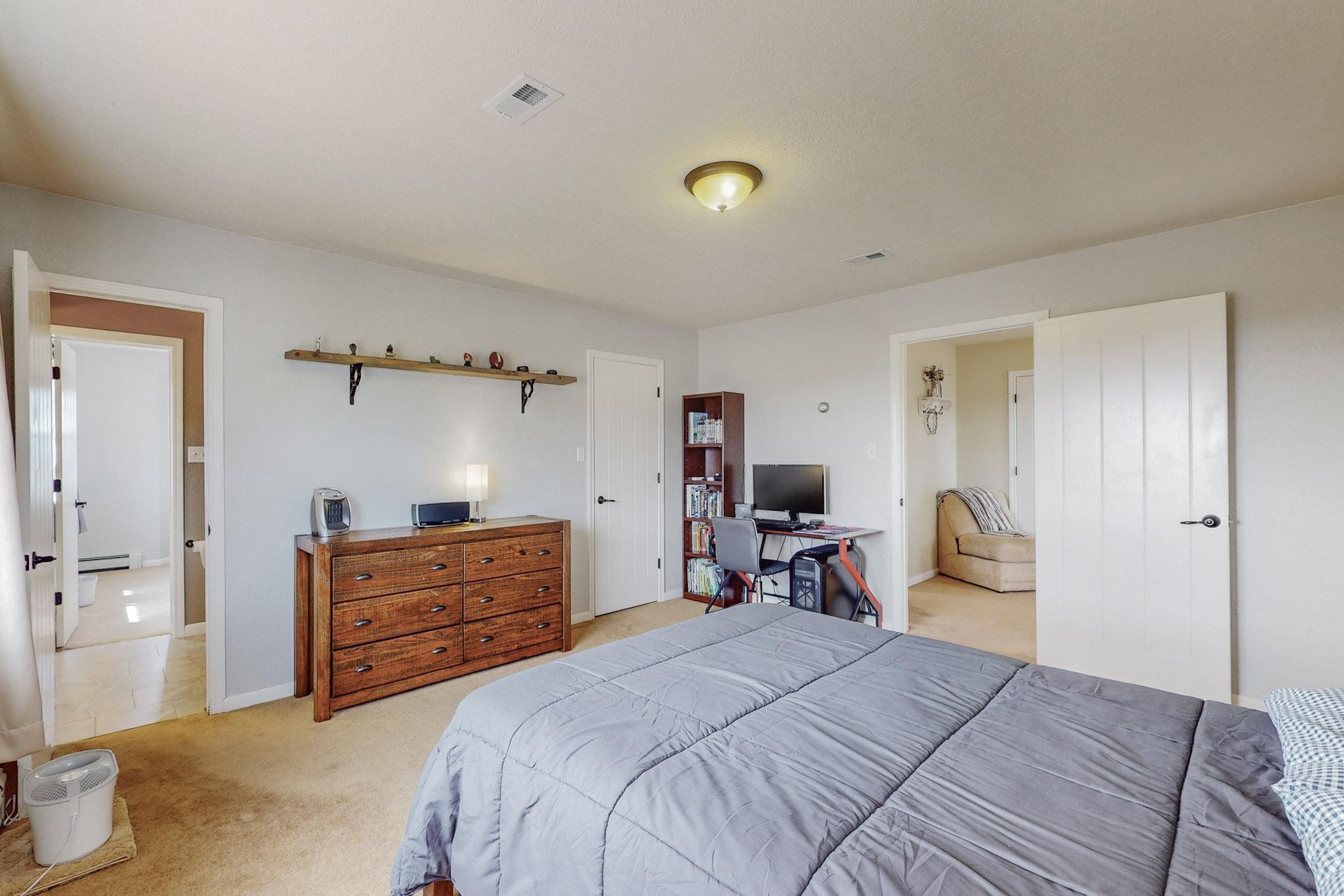11205 Oakland Avenue NE