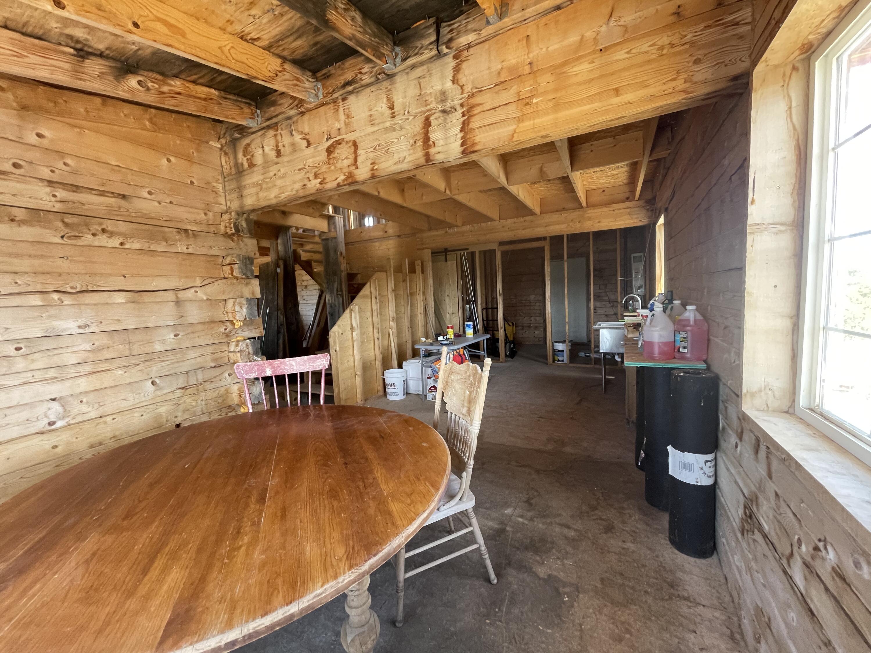 22 Abbe Springs
