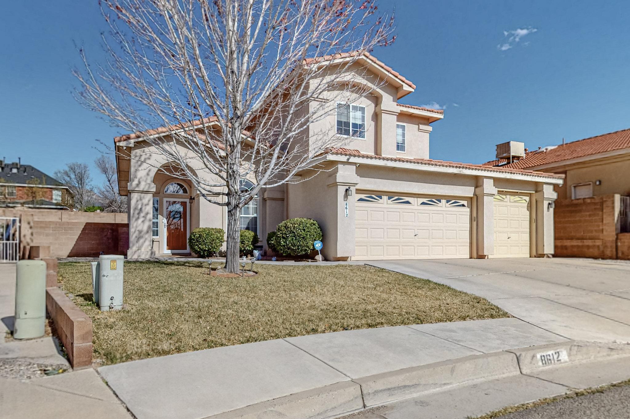 8612 Tierra Bonita Place NE