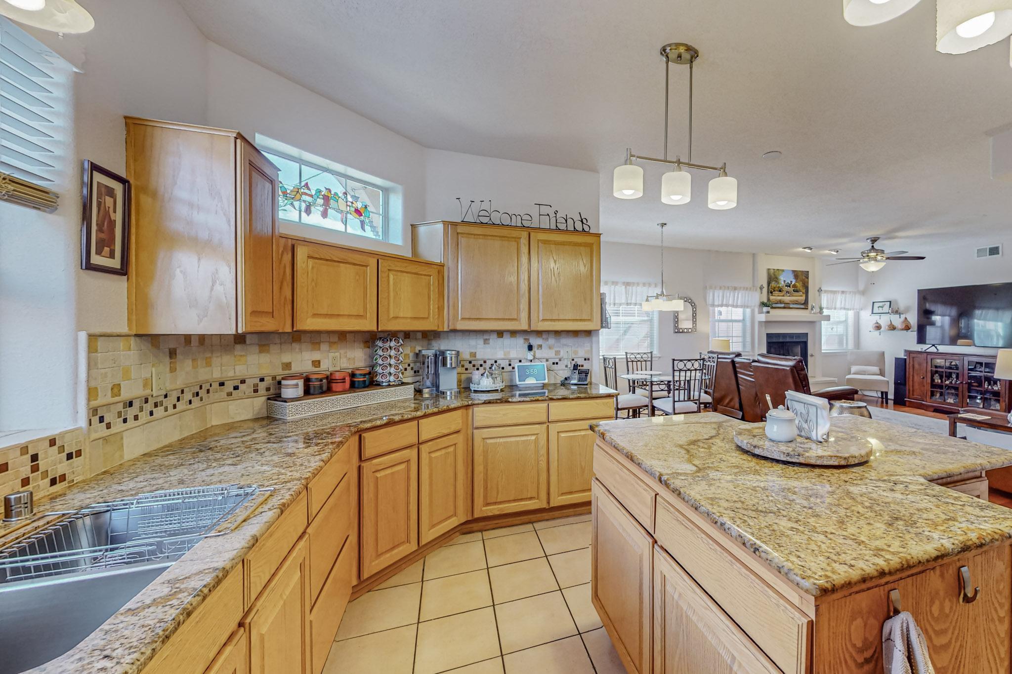 8612 Tierra Bonita Place NE