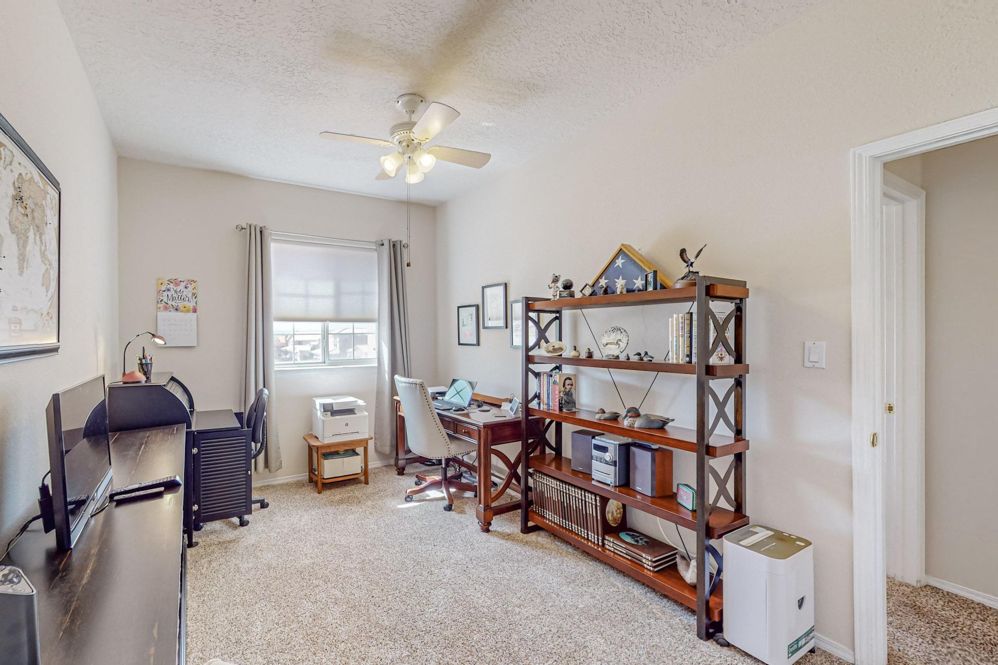 8612 Tierra Bonita Place NE