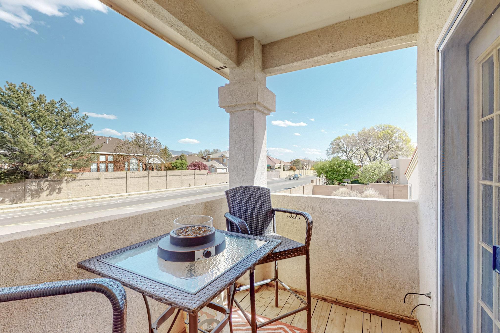 8612 Tierra Bonita Place NE
