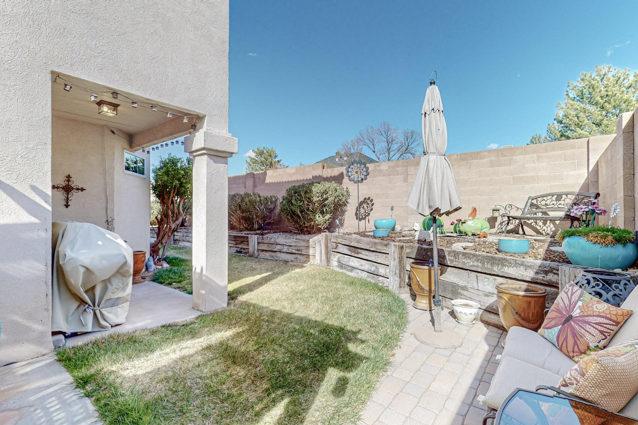 8612 Tierra Bonita Place NE