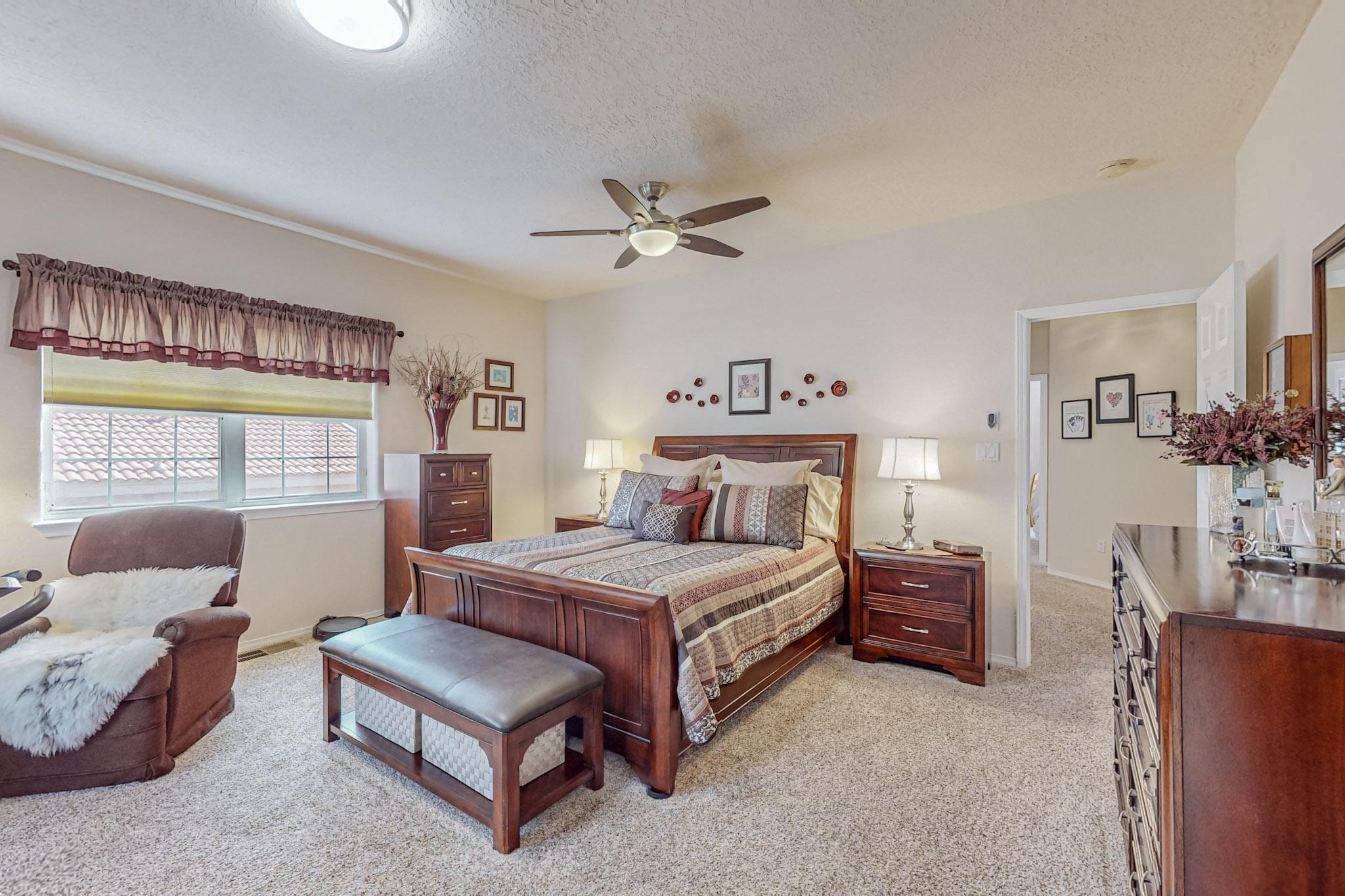 8612 Tierra Bonita Place NE