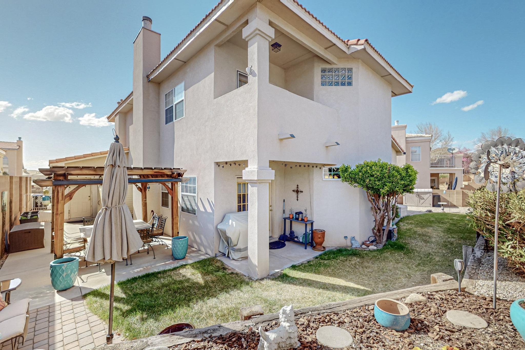 8612 Tierra Bonita Place NE