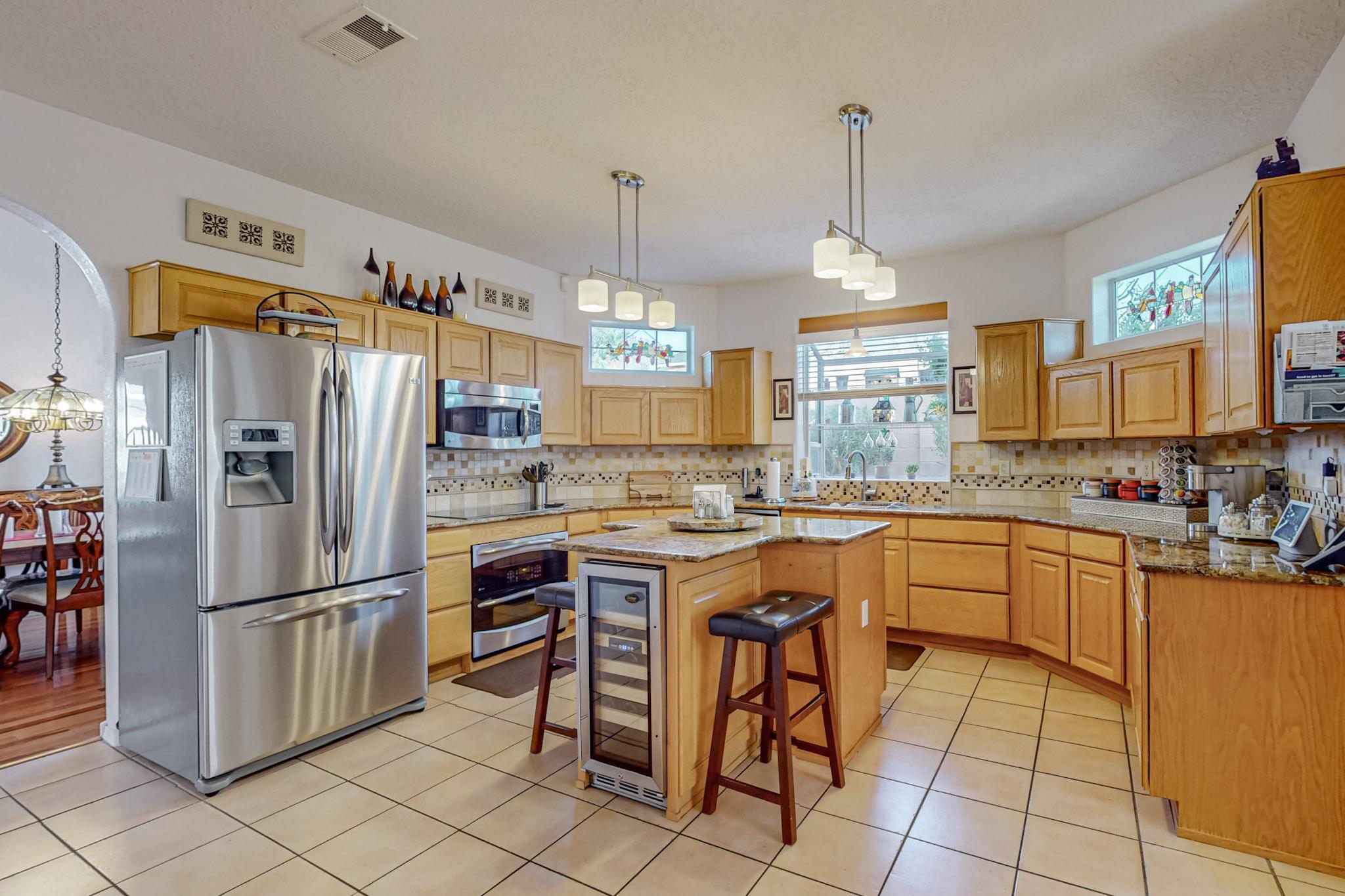 8612 Tierra Bonita Place NE