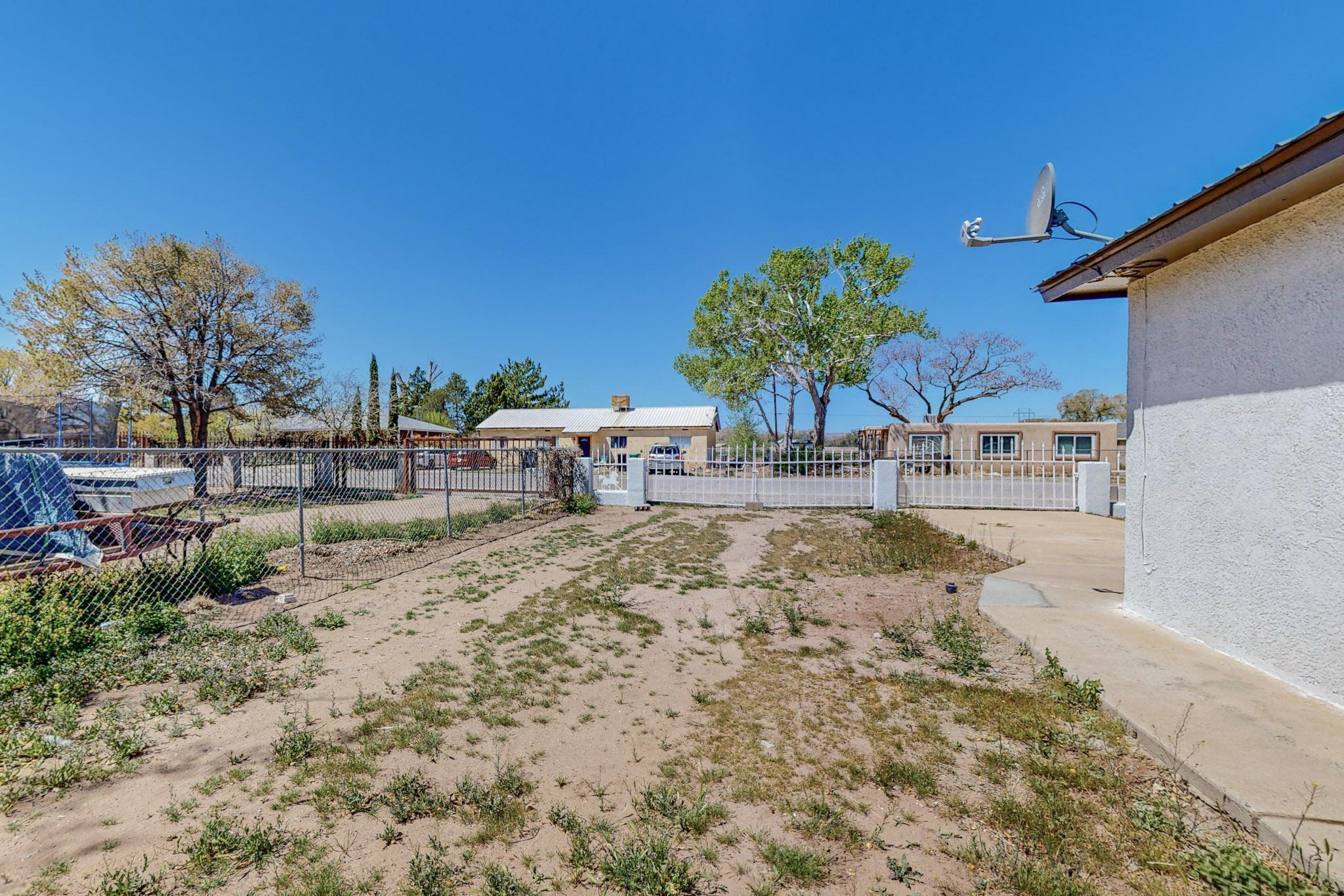 3512 Camino Alameda SW