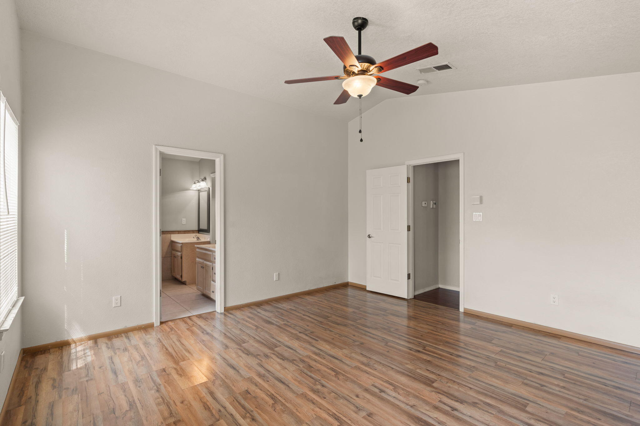 6108 Summer Ray Road NW