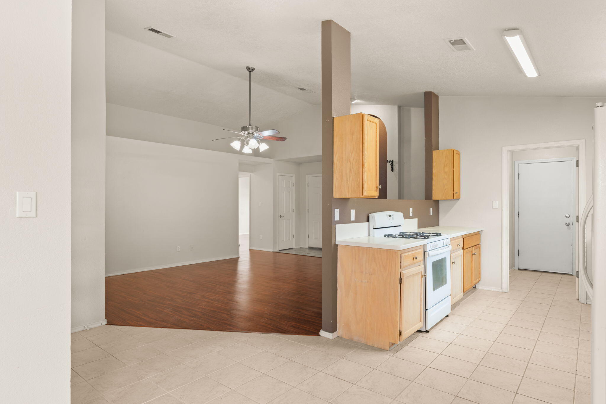 6108 Summer Ray Road NW