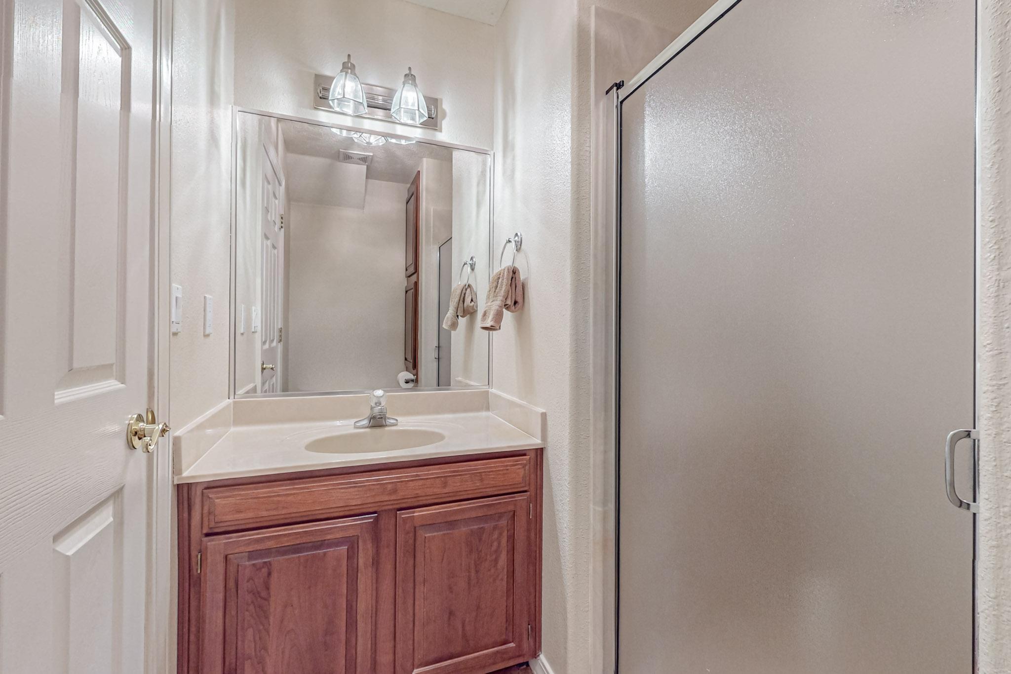 442 Poinsettia Place SE