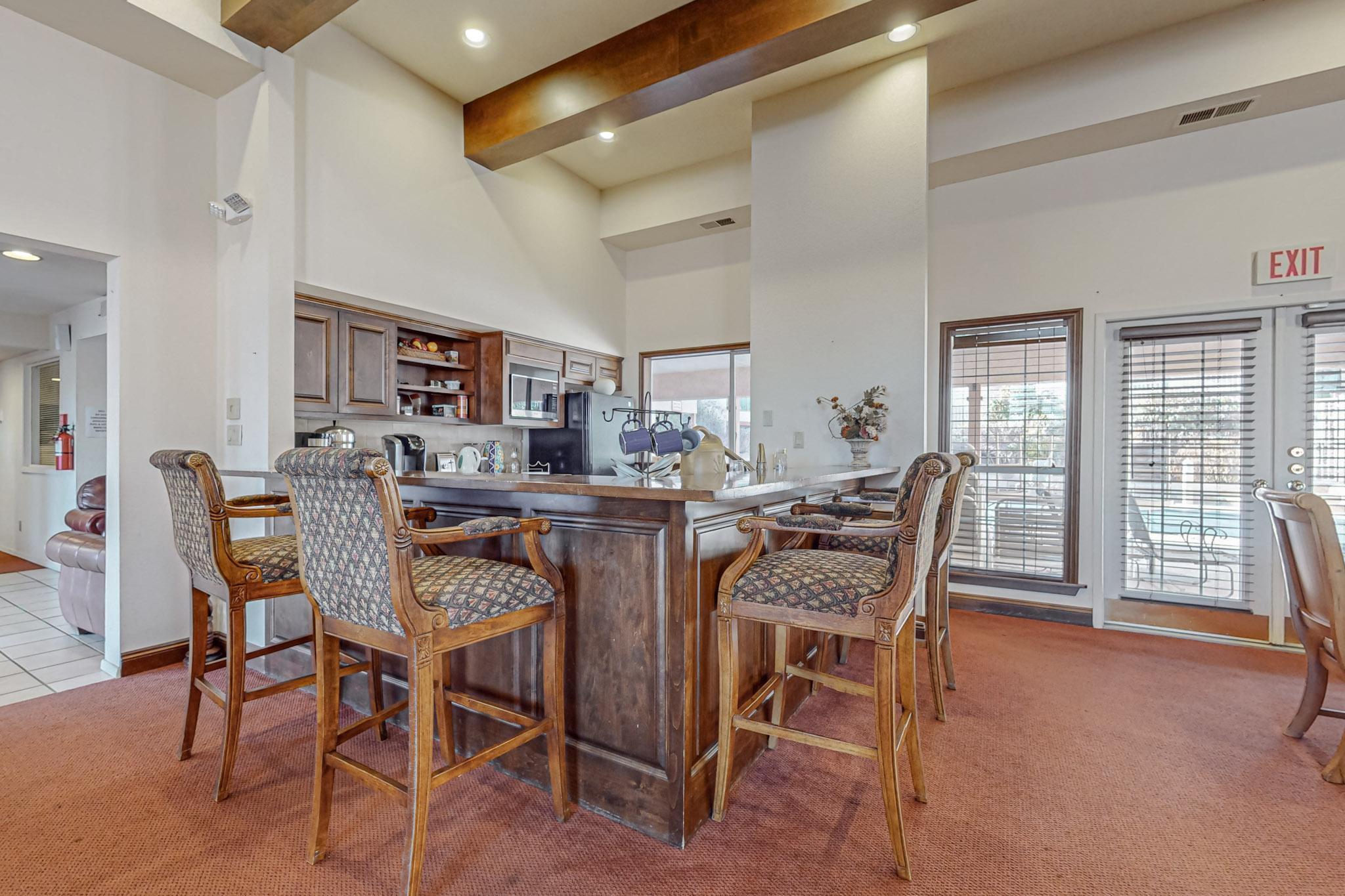 2501 W Zia Road 8-105