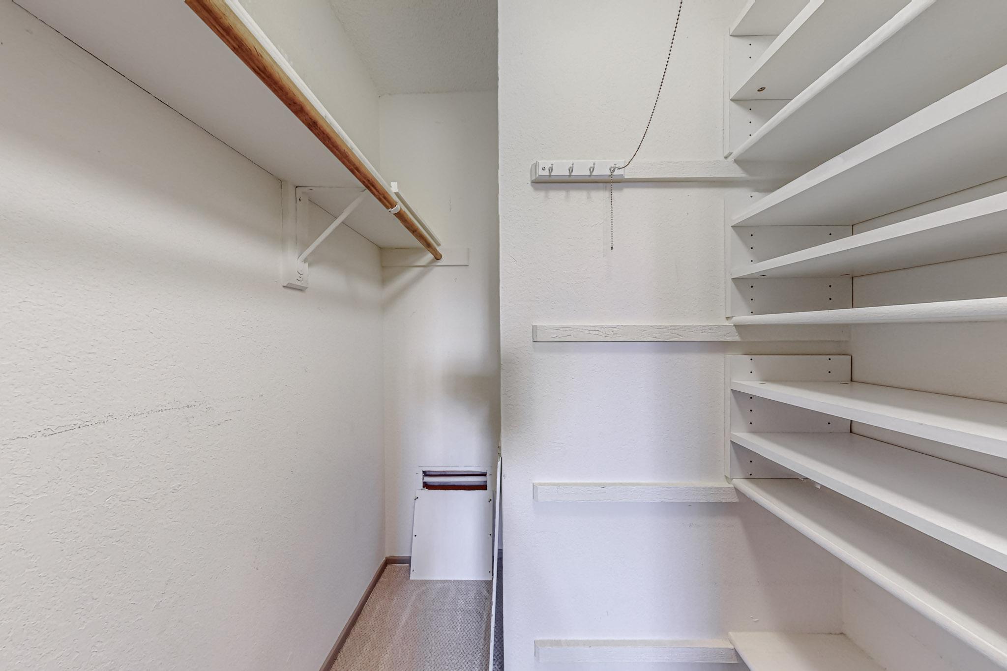 2501 W Zia Road 8-105