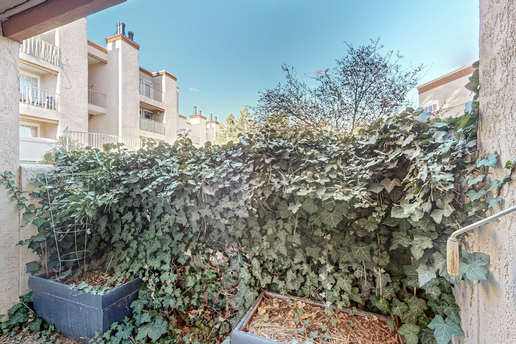 2501 W Zia Road 8-105