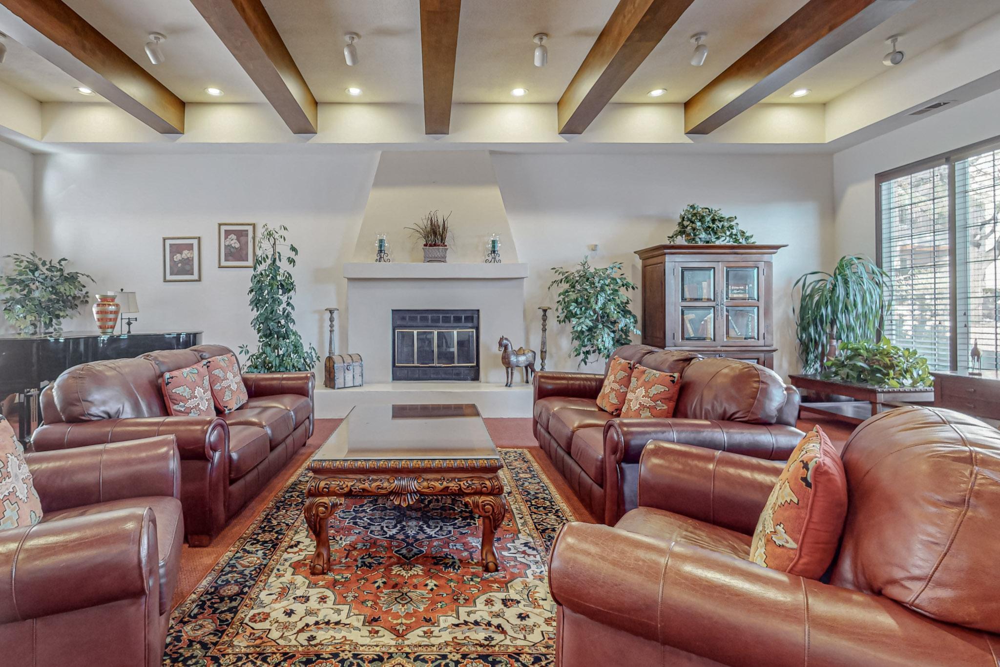 2501 W Zia Road 8-105