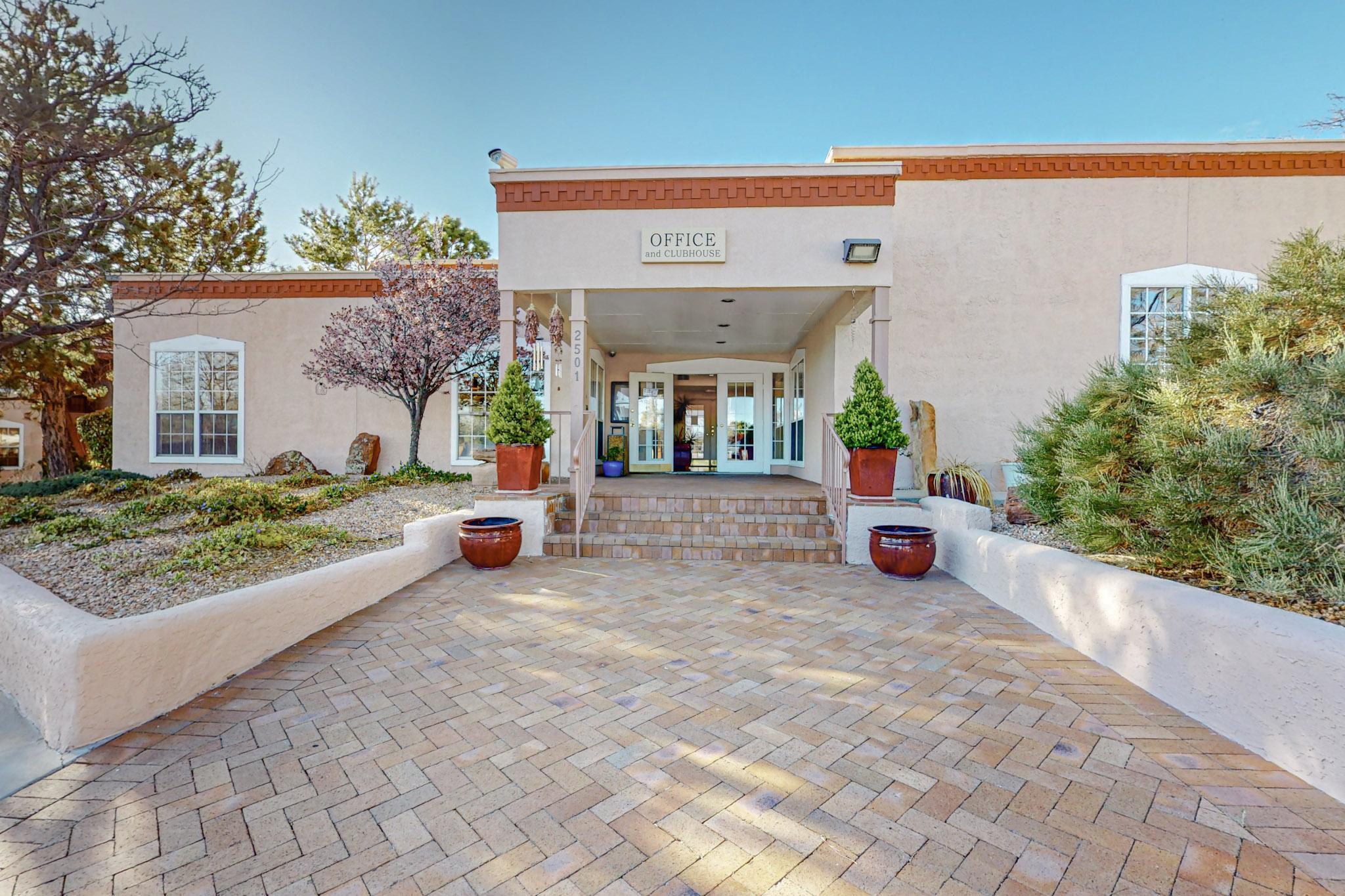 2501 W Zia Road 8-105