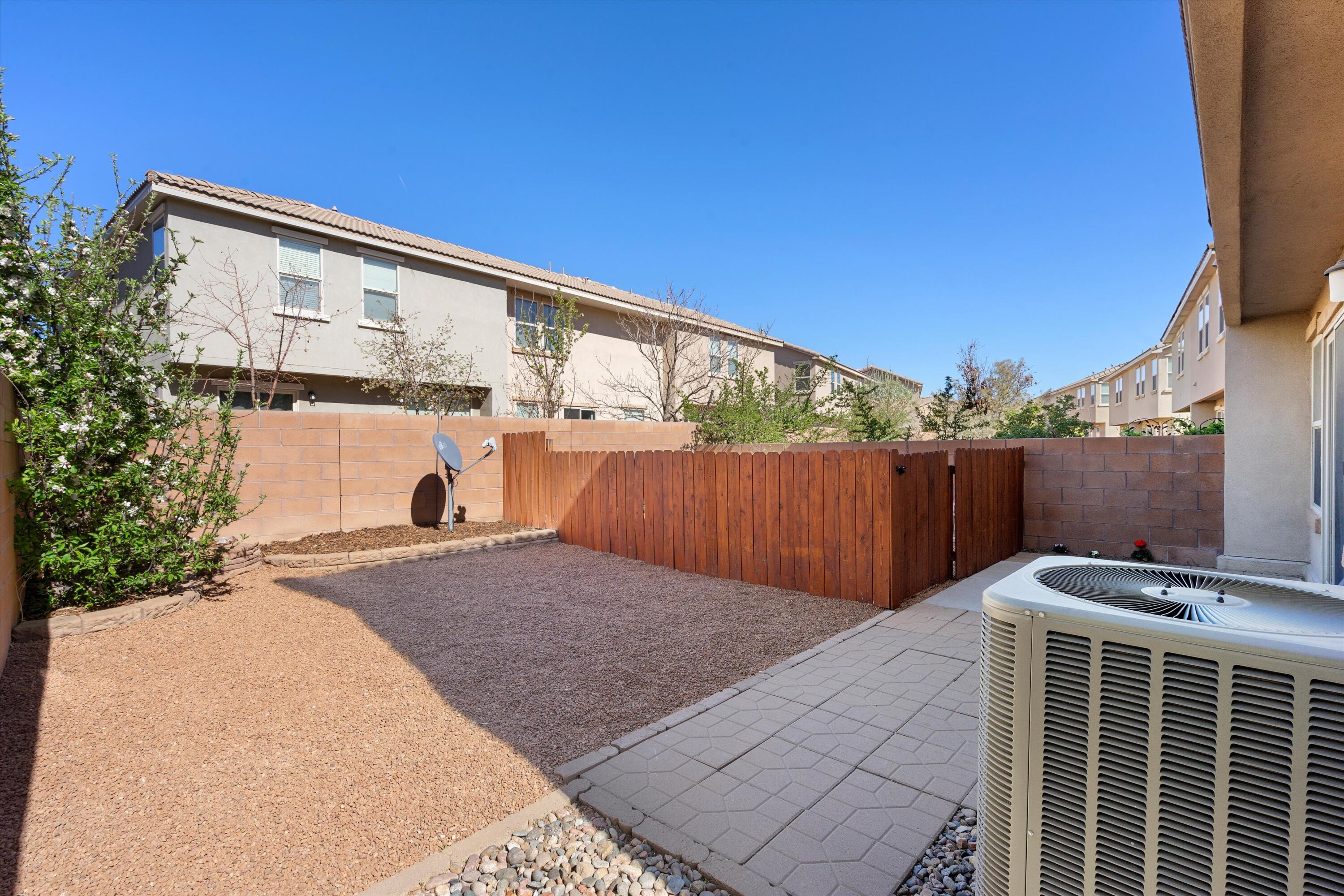 10835 Fort Point Lane NE