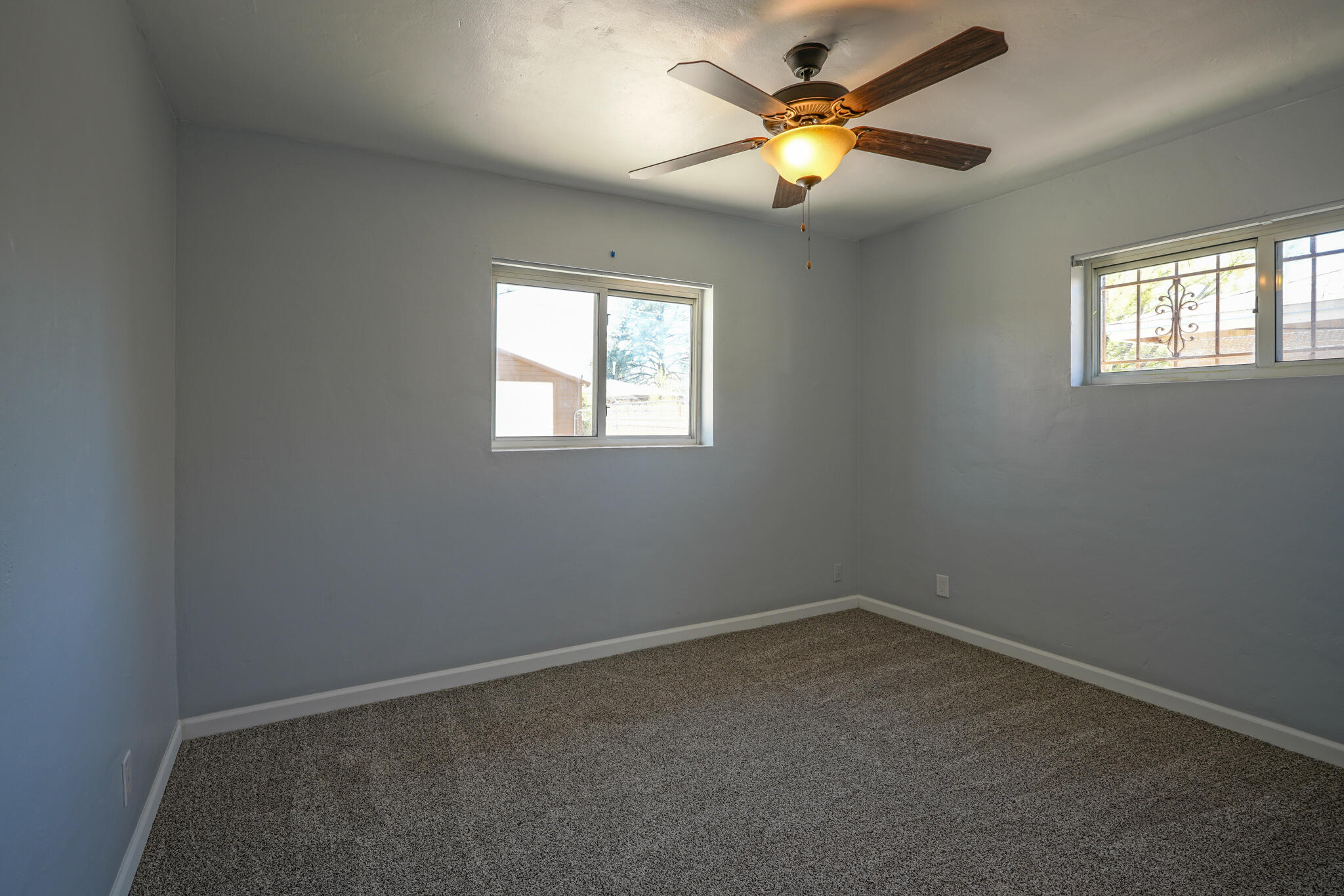5710 Princess Jeanne Avenue NE
