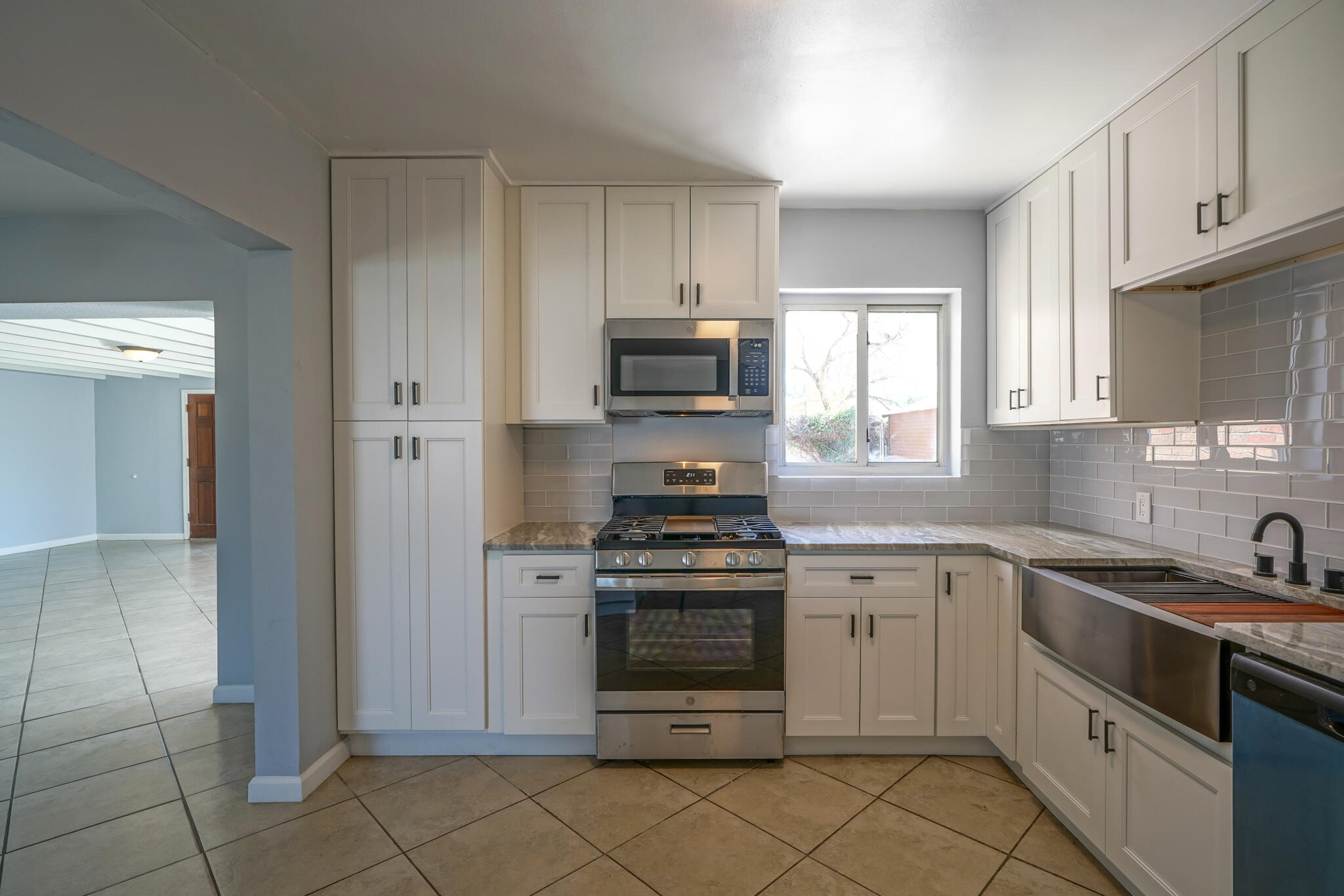5710 Princess Jeanne Avenue NE
