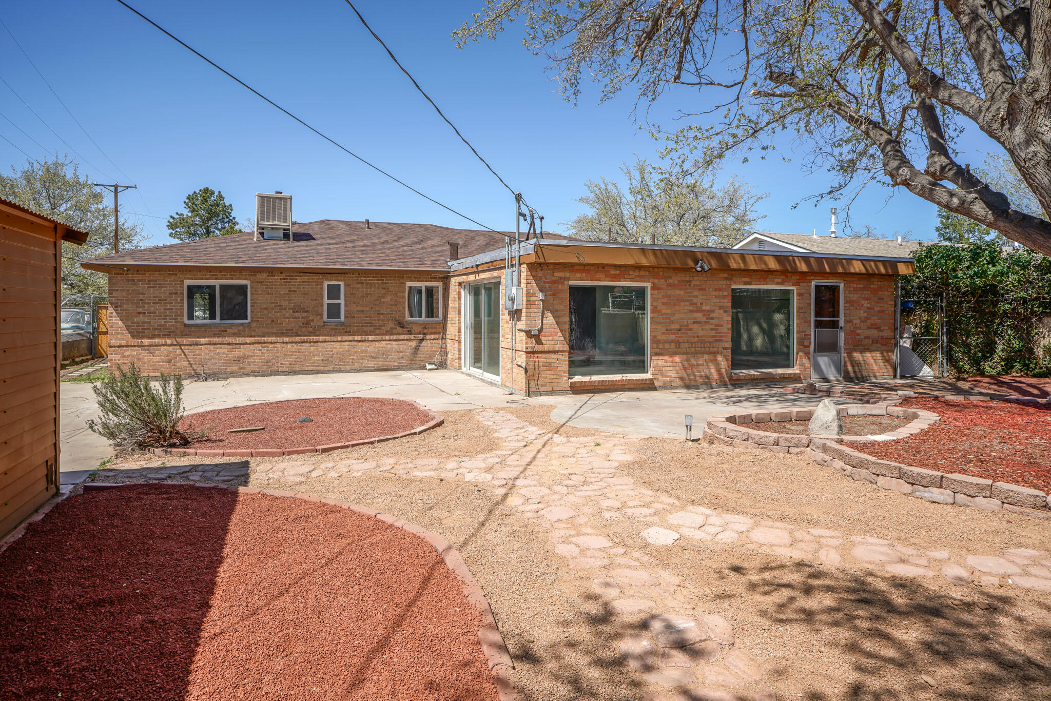 5710 Princess Jeanne Avenue NE