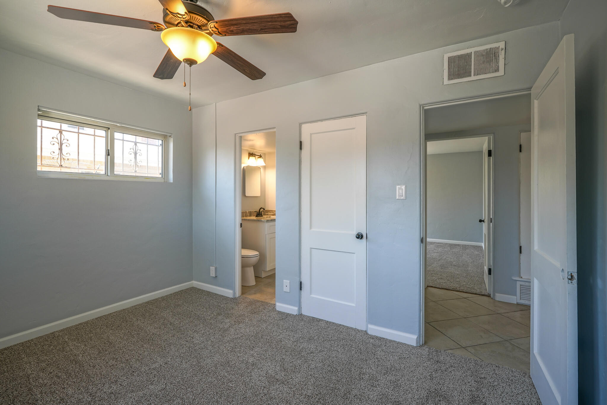 5710 Princess Jeanne Avenue NE