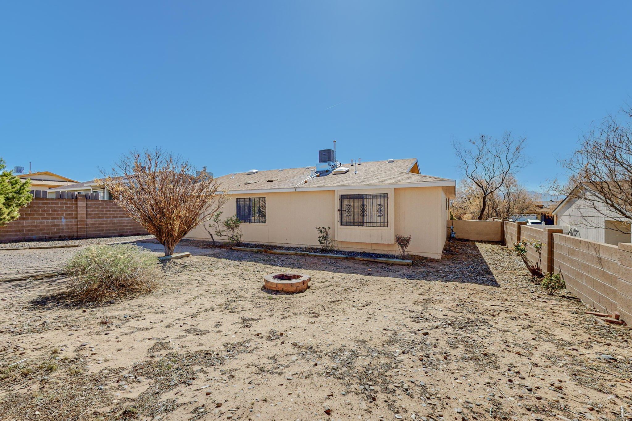 1965 Roanoke Drive NE