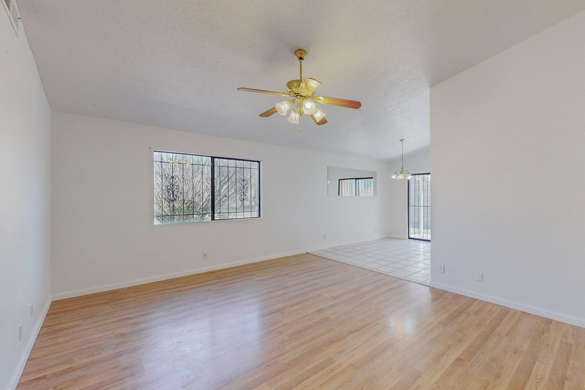 1965 Roanoke Drive NE