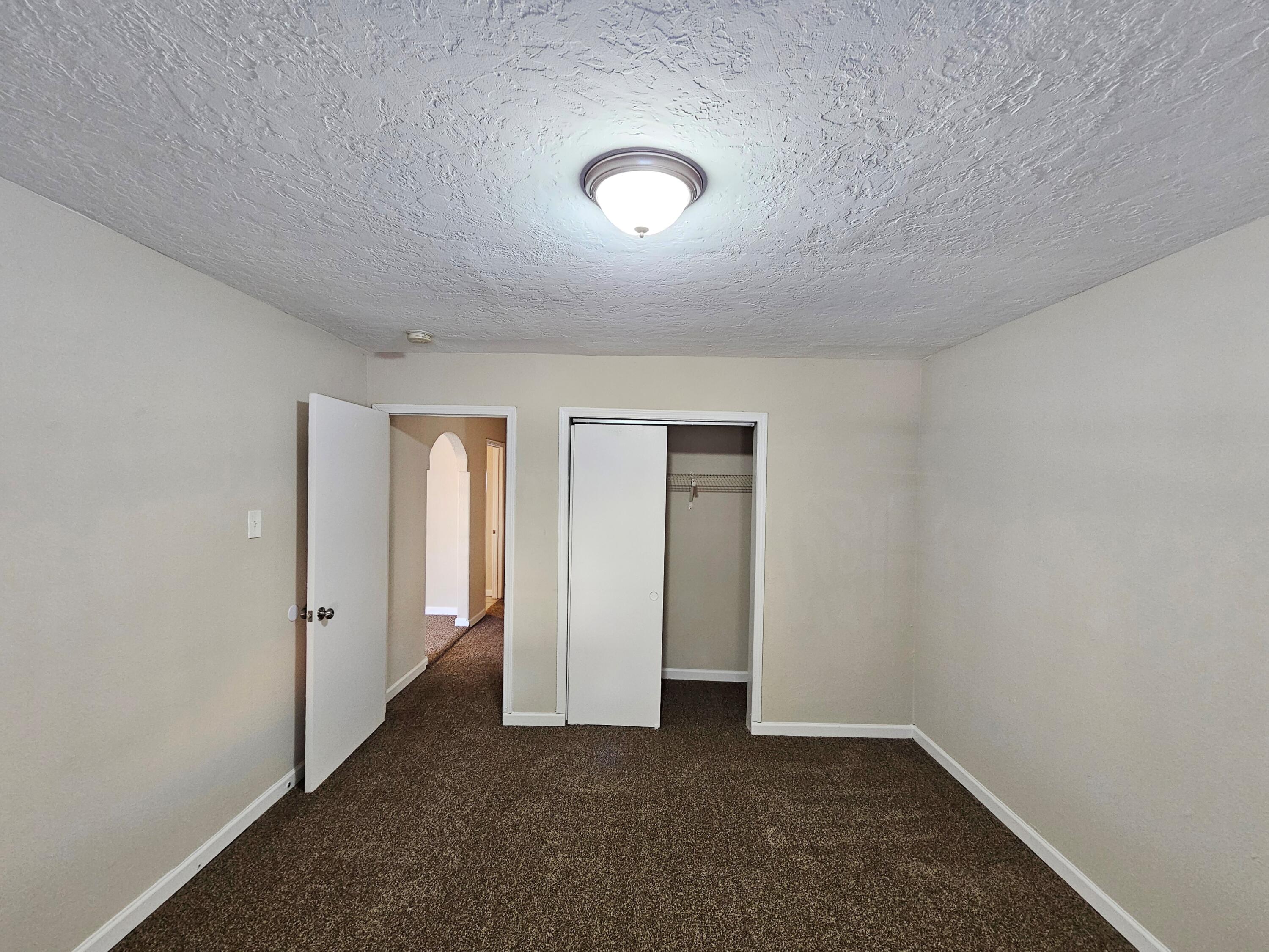 300 W Chavez Avenue