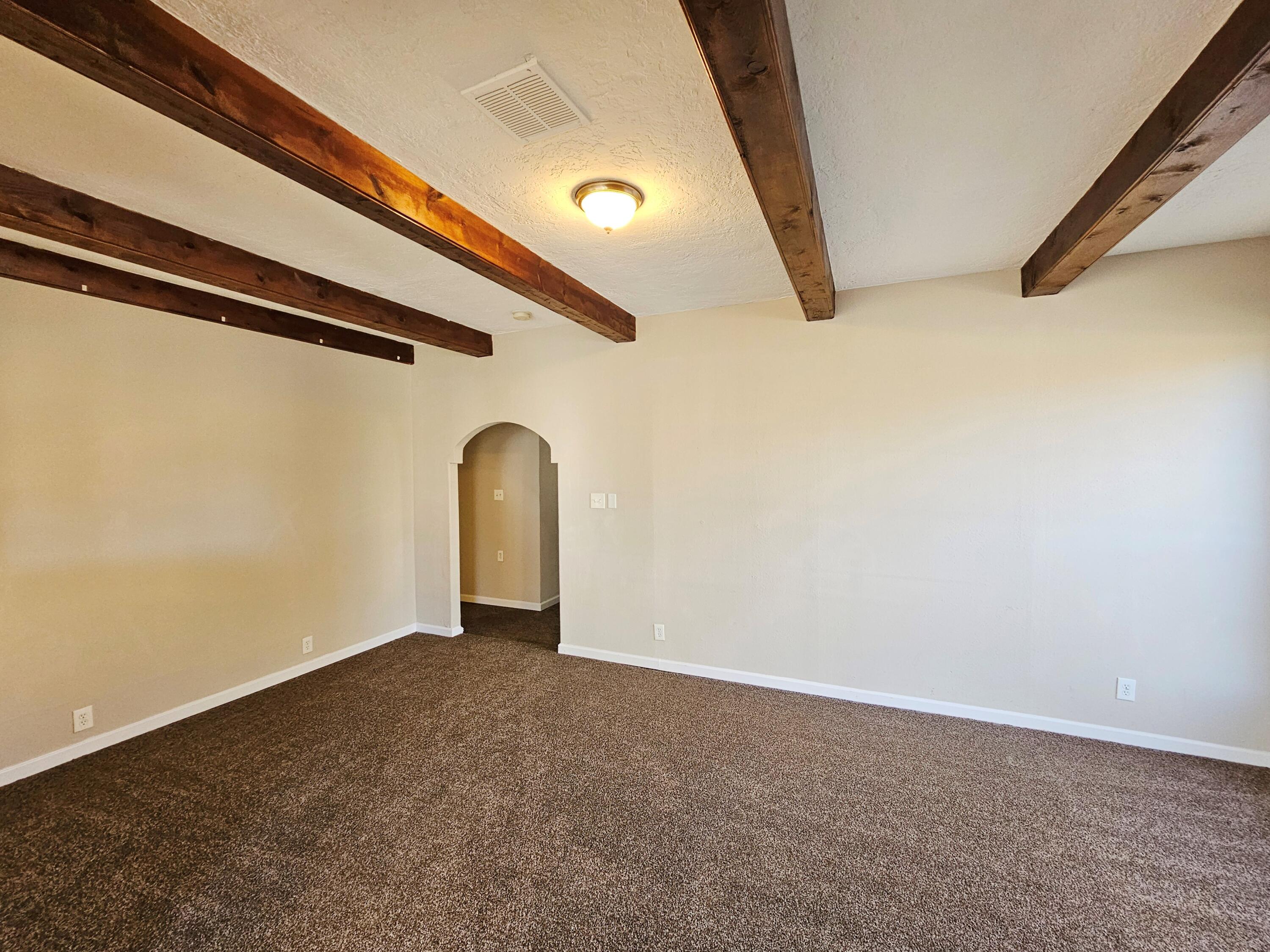 300 W Chavez Avenue