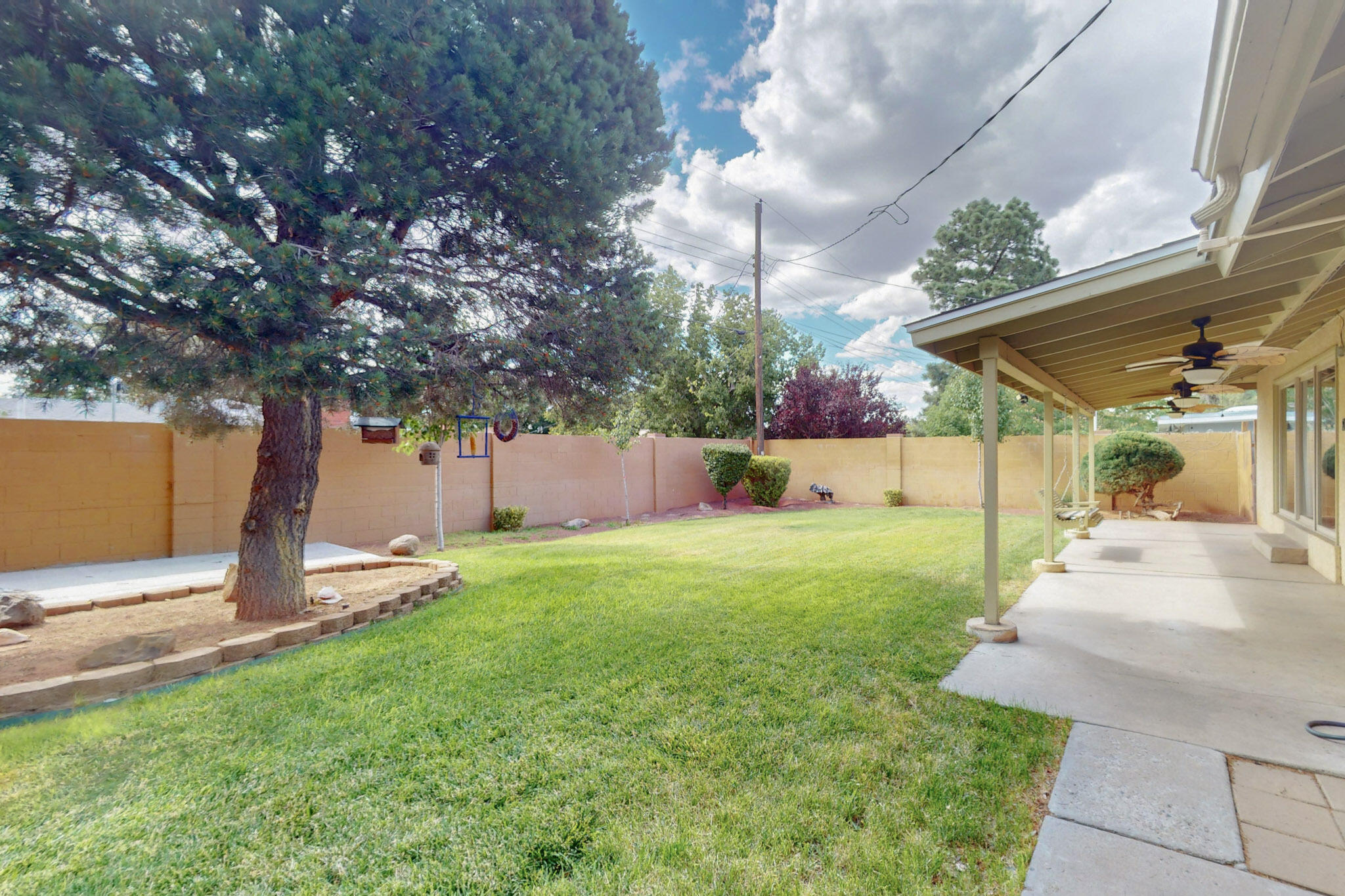3559 Colorado Street NE