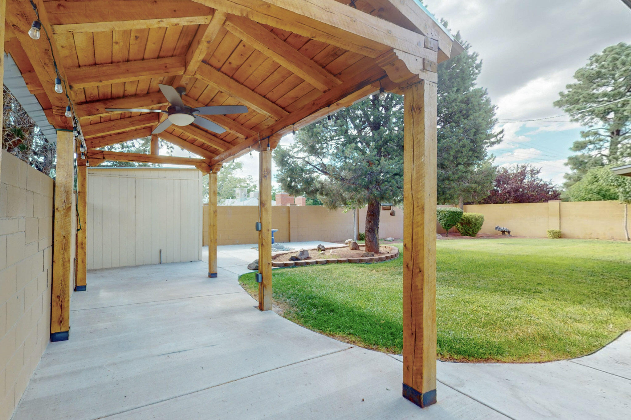 3559 Colorado Street NE