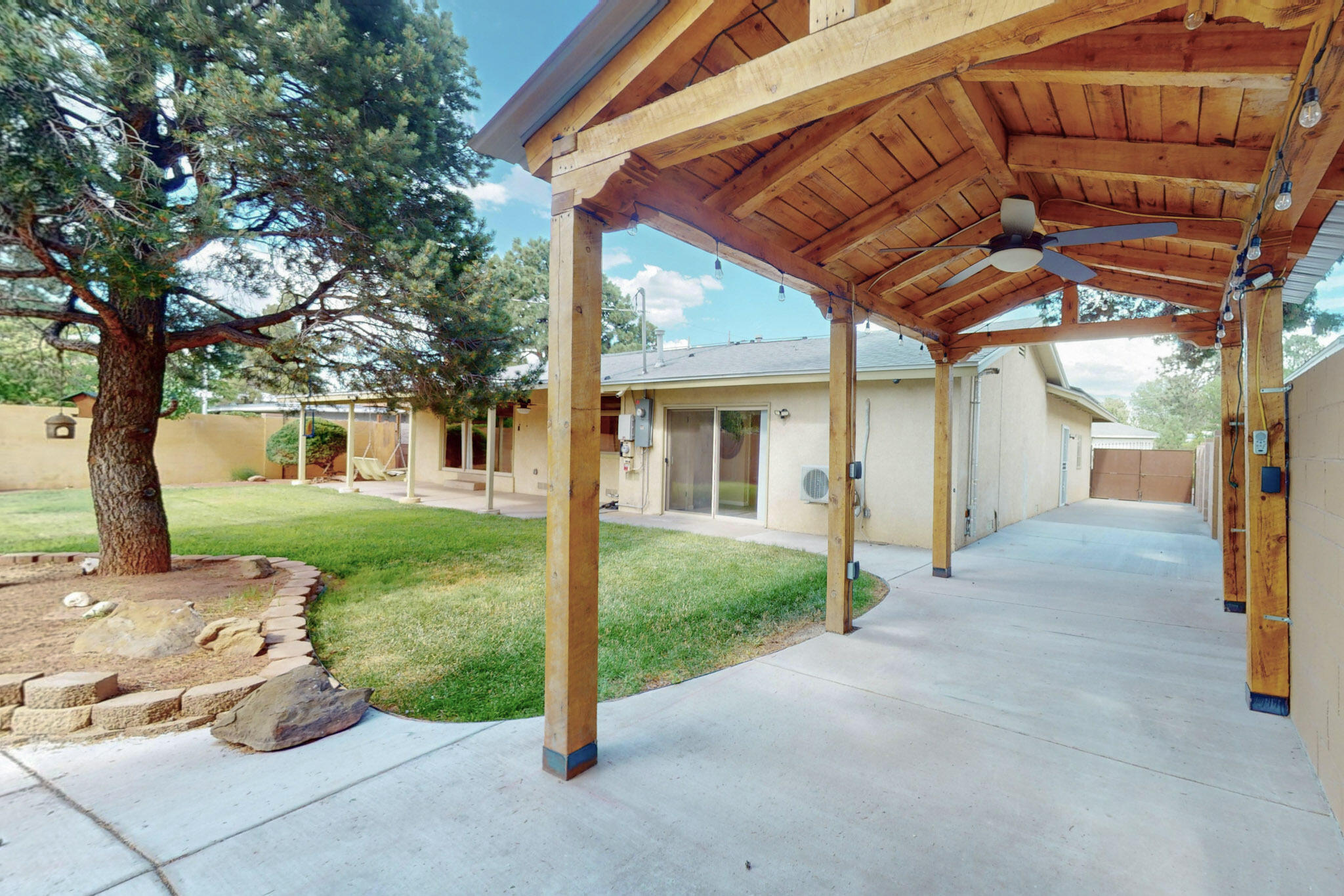 3559 Colorado Street NE
